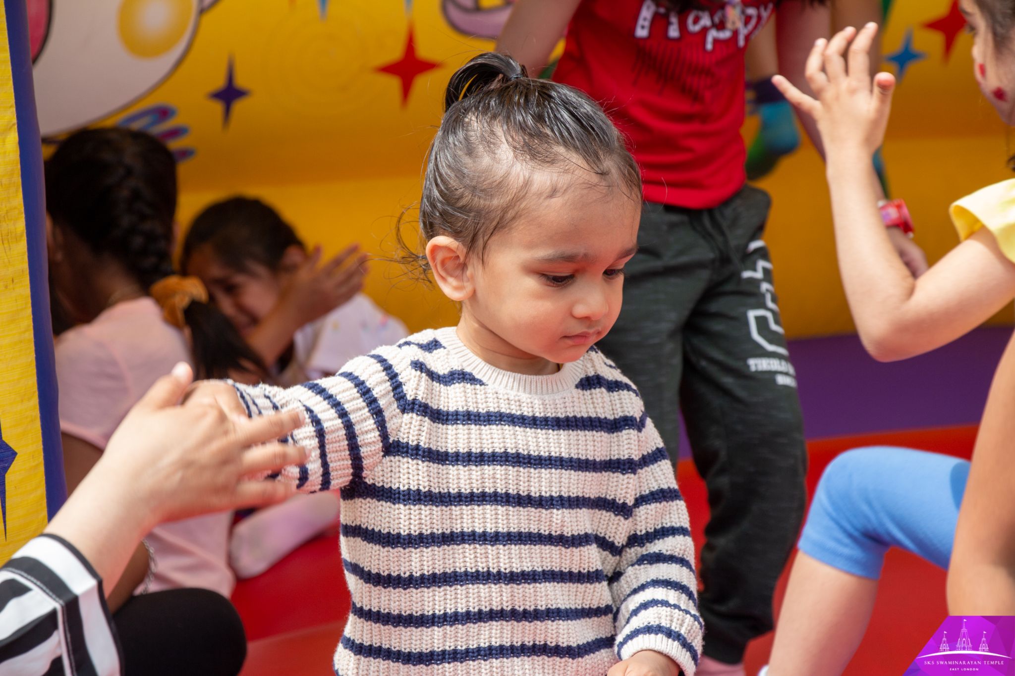 ©1987-2017 SKS Swaminarayan Temple East London