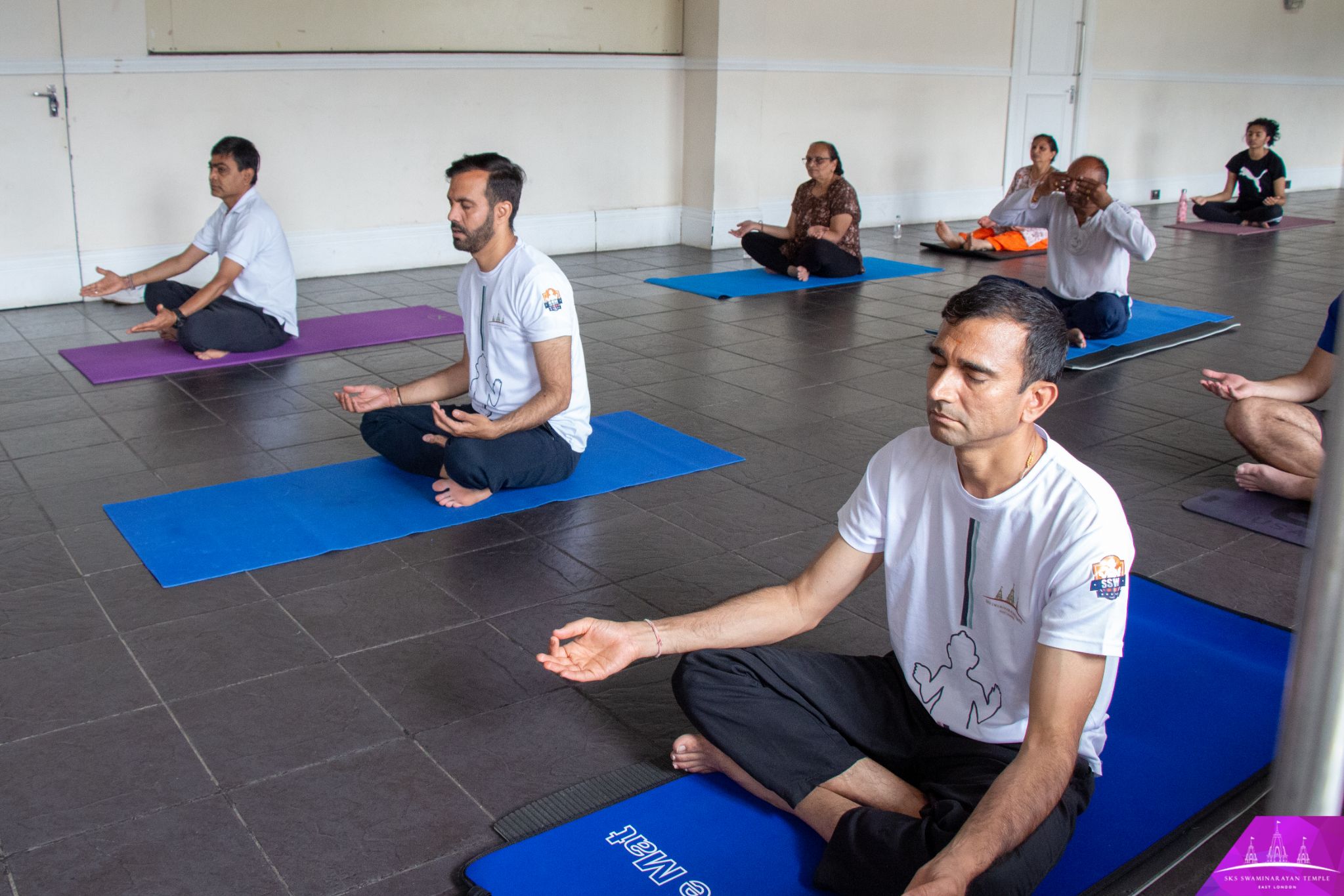 ©1987-2017 SKS Swaminarayan Temple East London