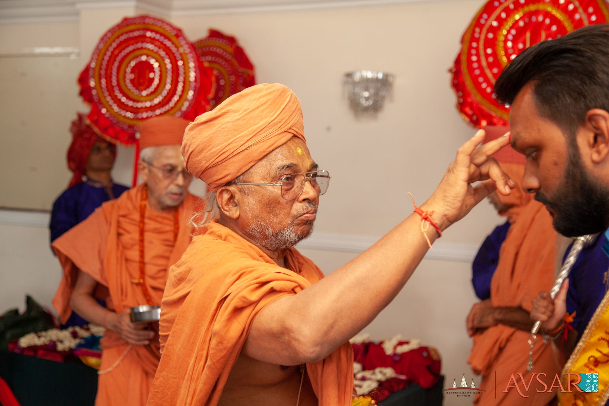 ©1987-2017 SKS Swaminarayan Temple East London
