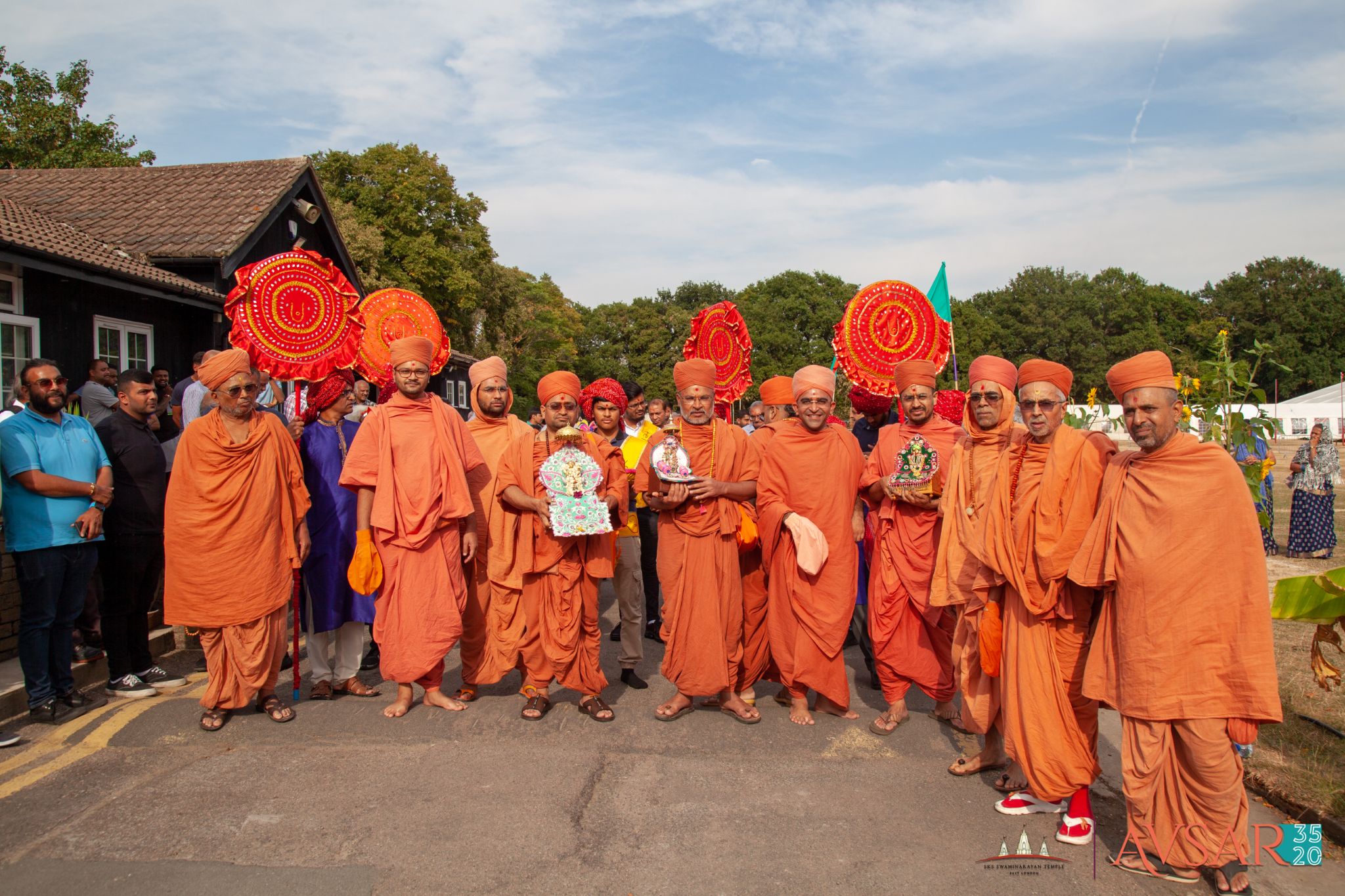 ©1987-2017 SKS Swaminarayan Temple East London