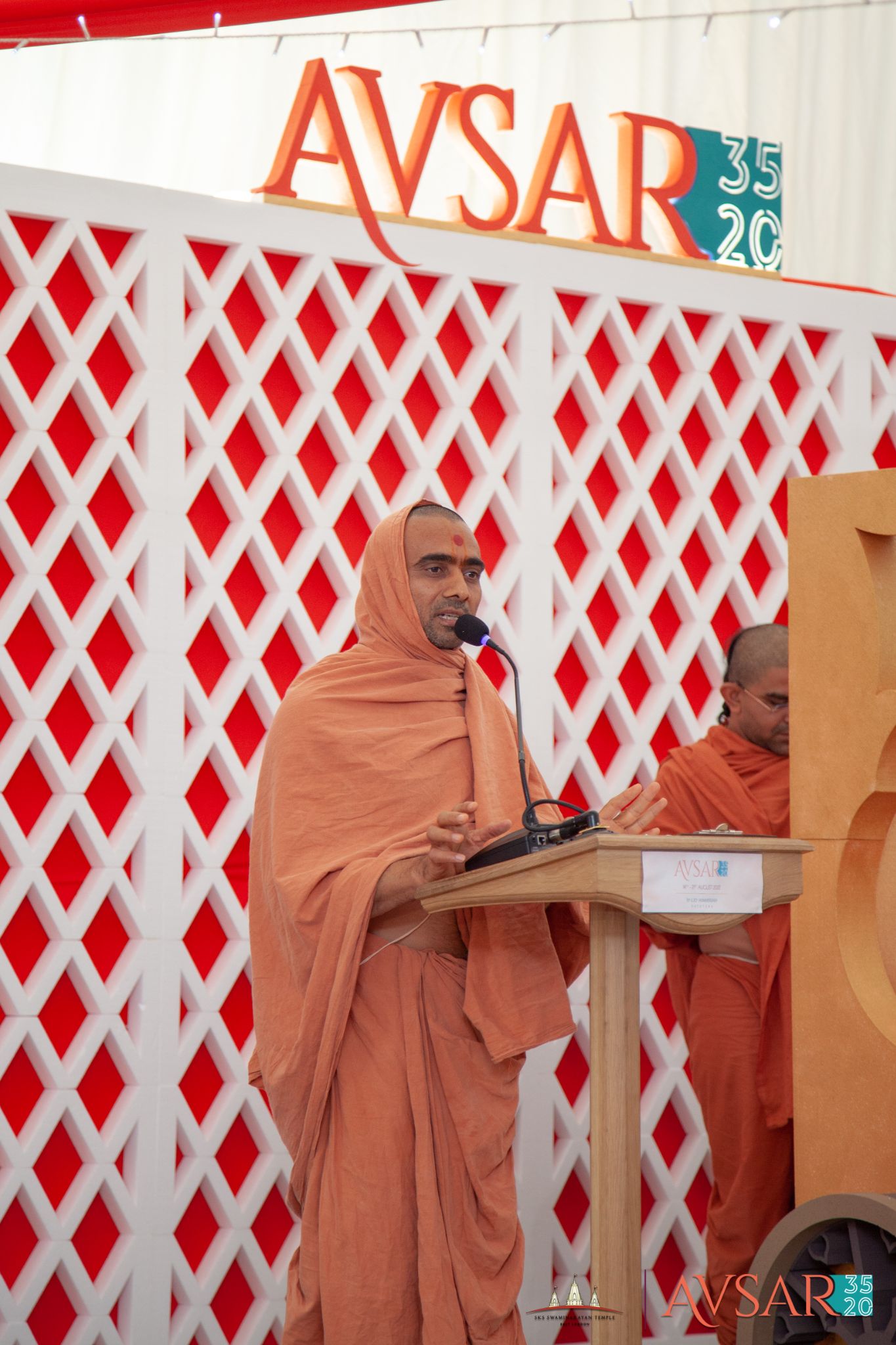 ©1987-2017 SKS Swaminarayan Temple East London