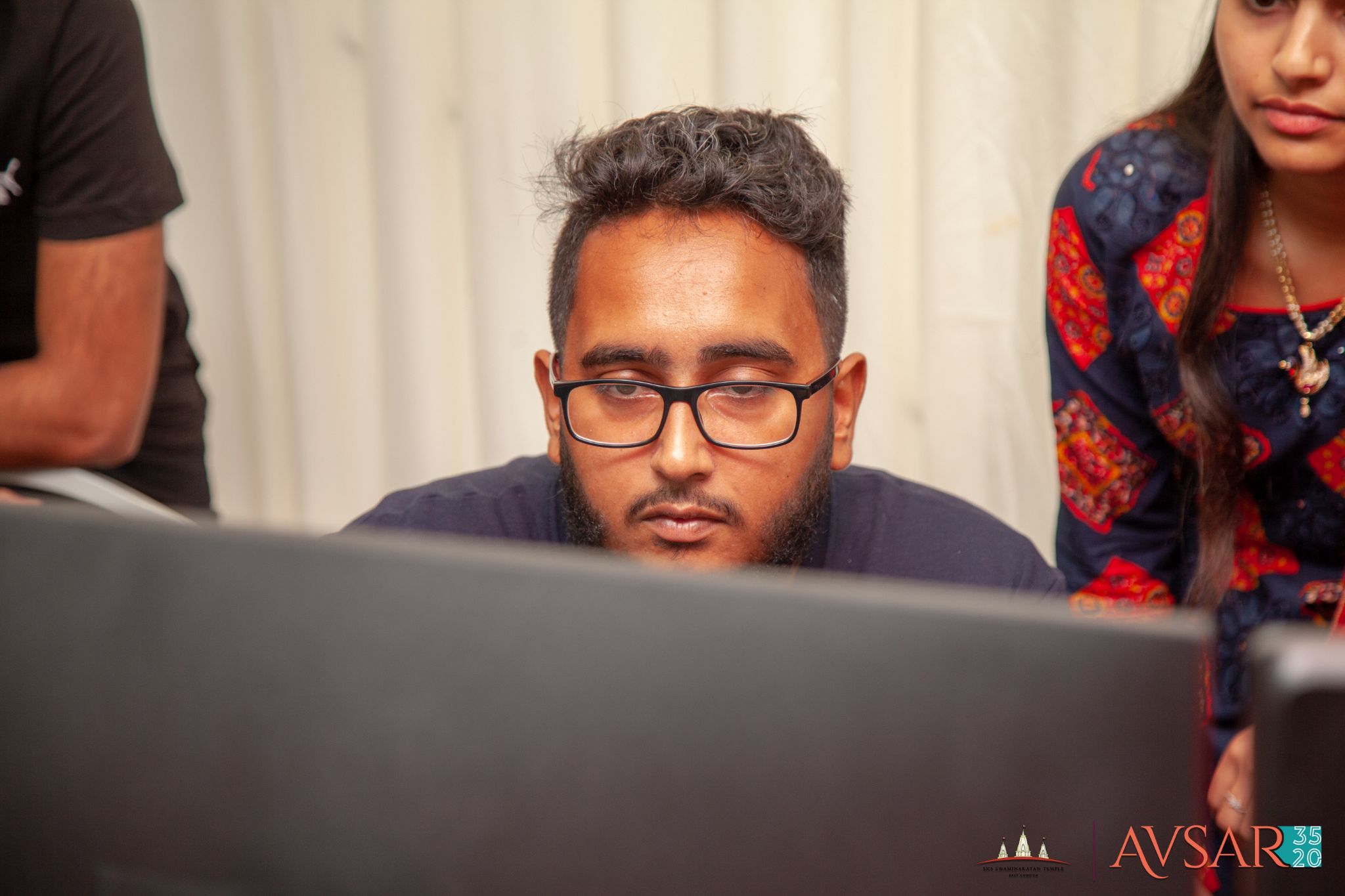 ©1987-2017 SKS Swaminarayan Temple East London