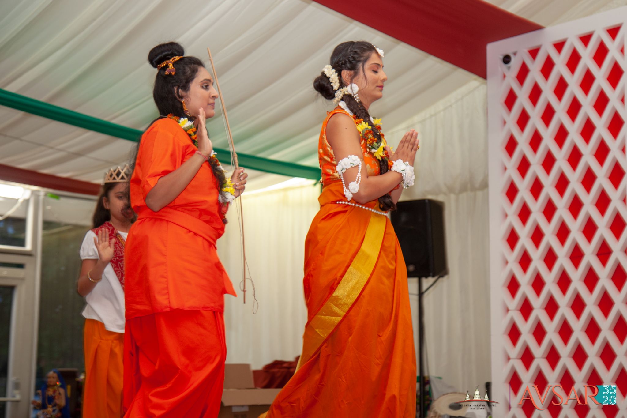 ©1987-2017 SKS Swaminarayan Temple East London