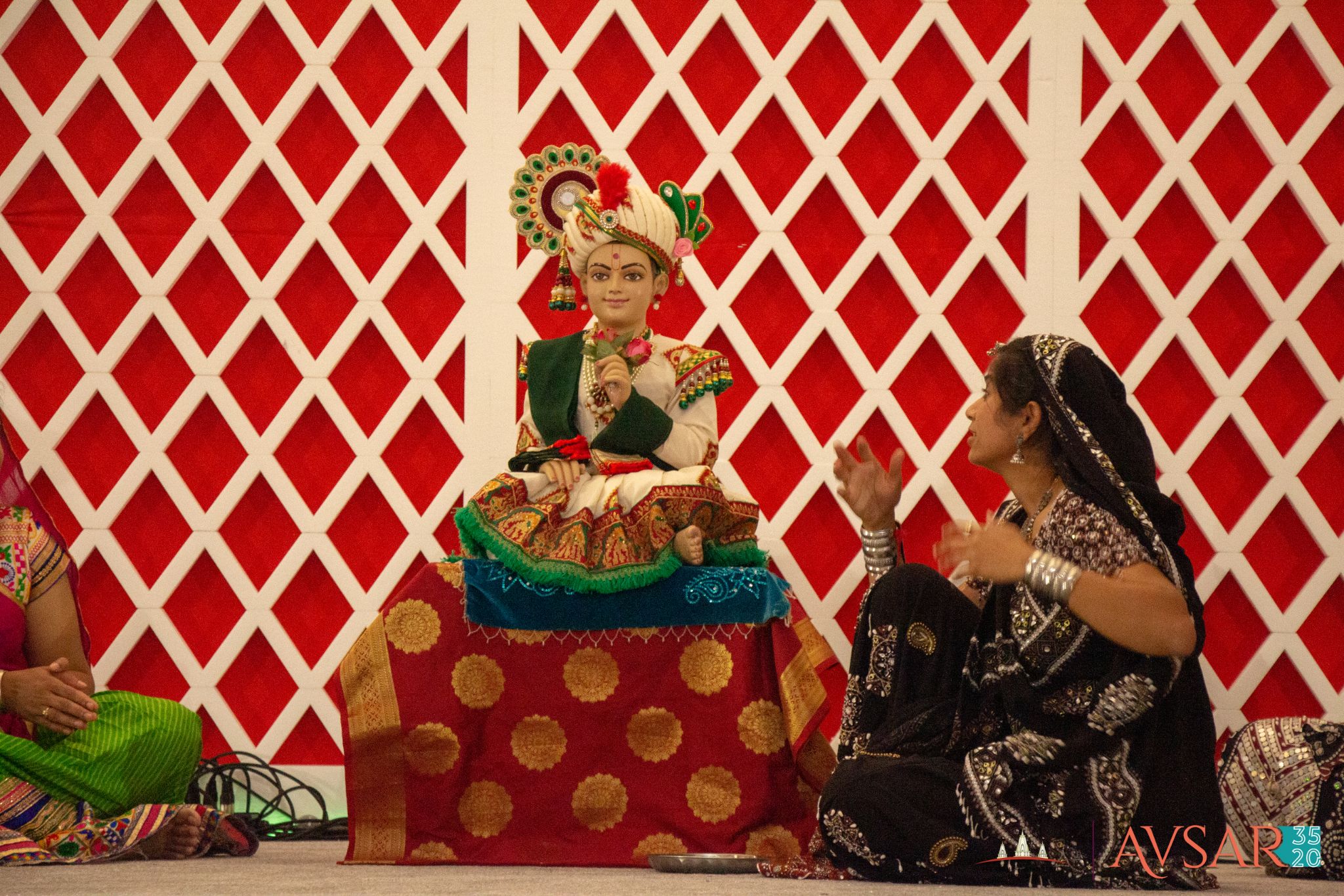 ©1987-2017 SKS Swaminarayan Temple East London