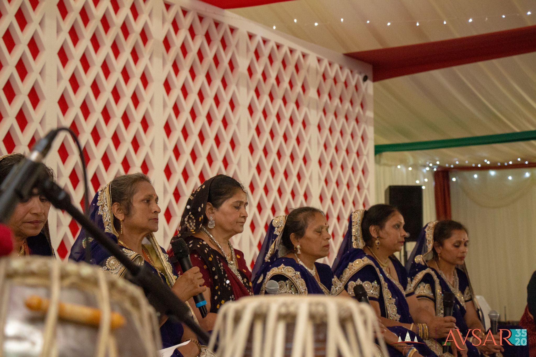©1987-2017 SKS Swaminarayan Temple East London