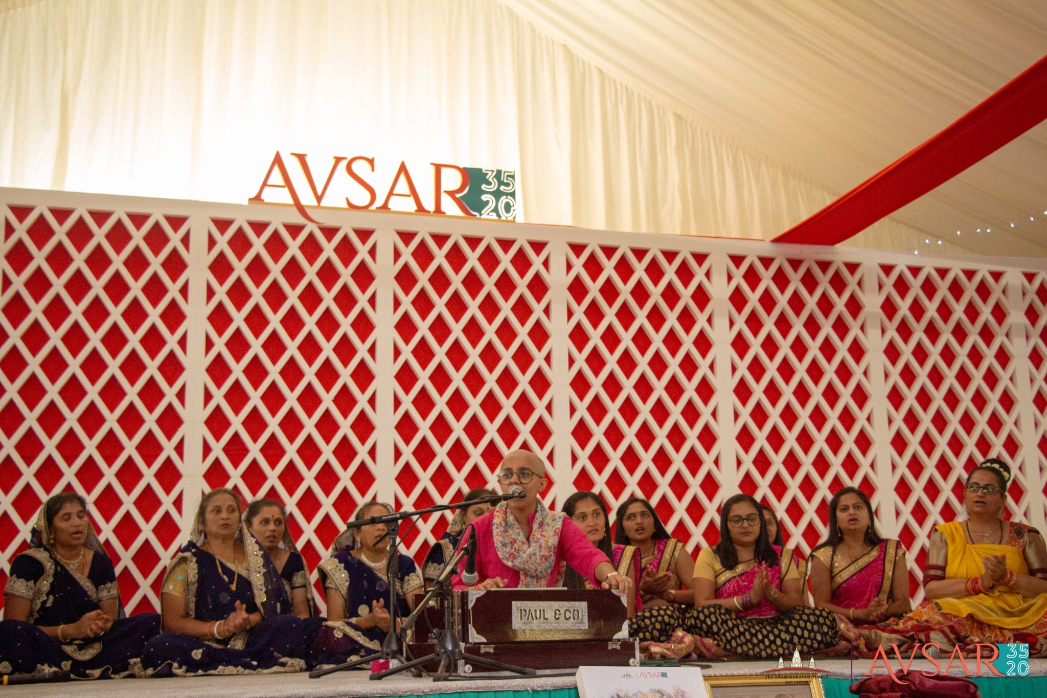©1987-2017 SKS Swaminarayan Temple East London