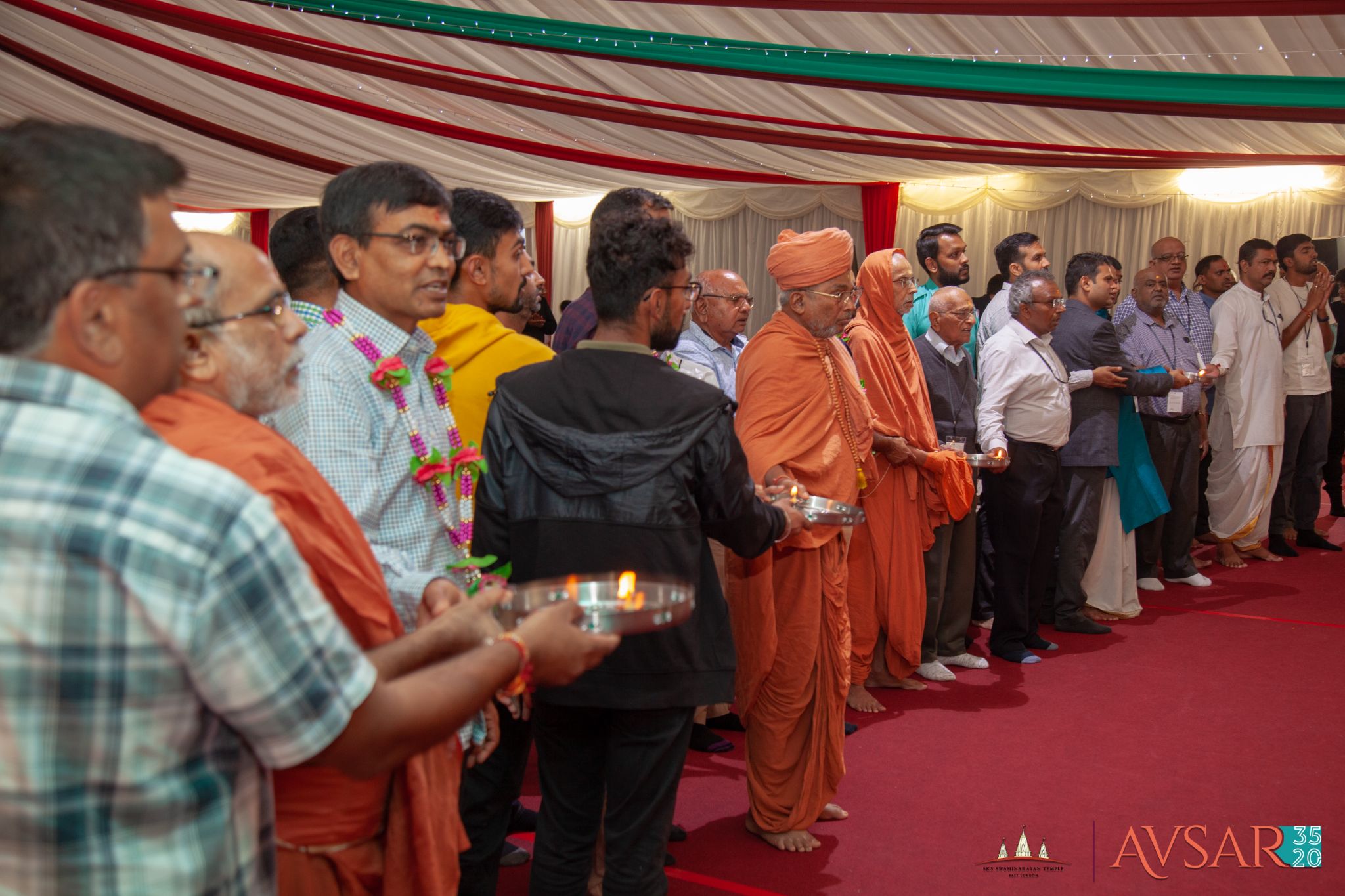 ©1987-2017 SKS Swaminarayan Temple East London