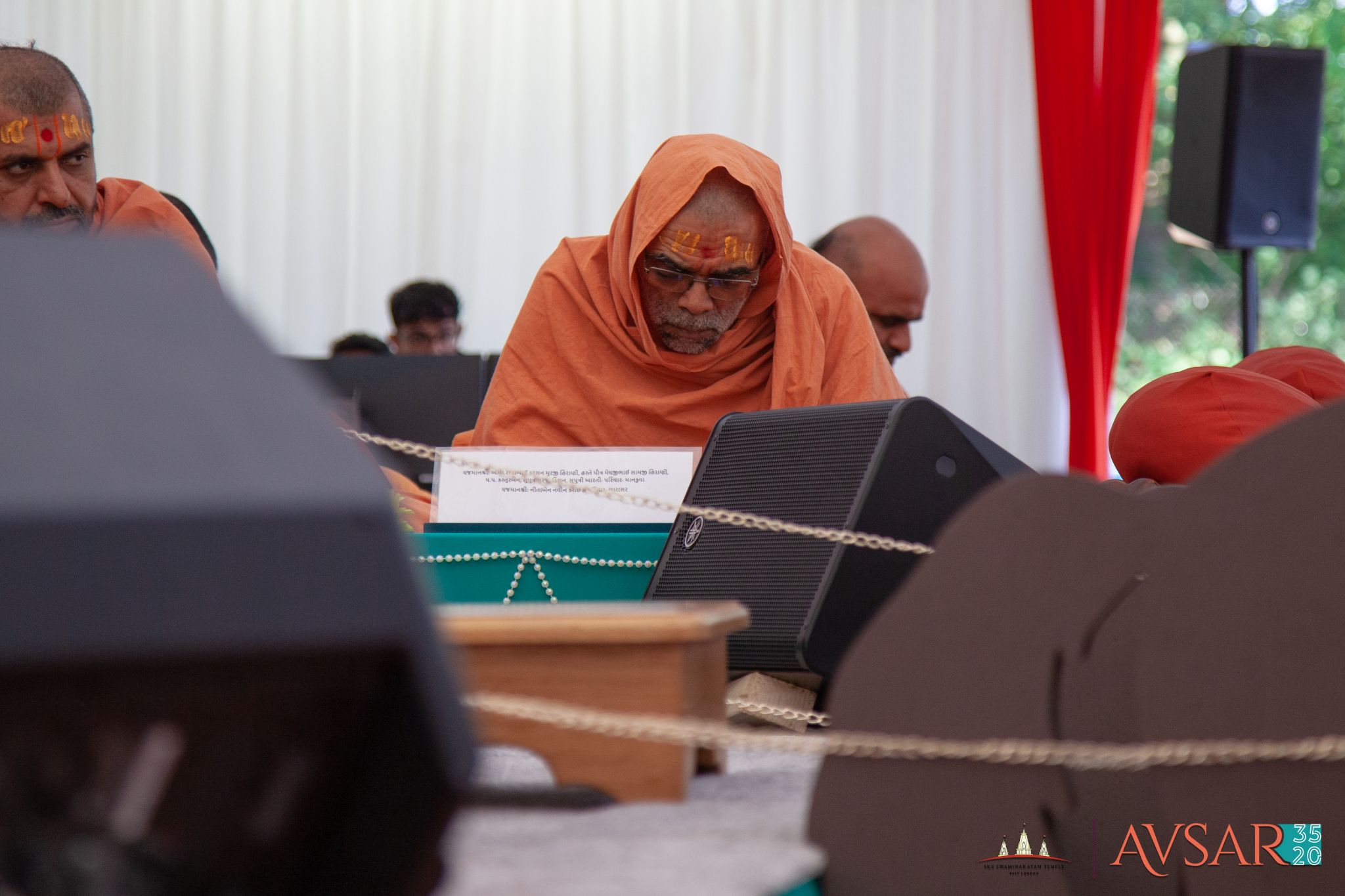 ©1987-2017 SKS Swaminarayan Temple East London