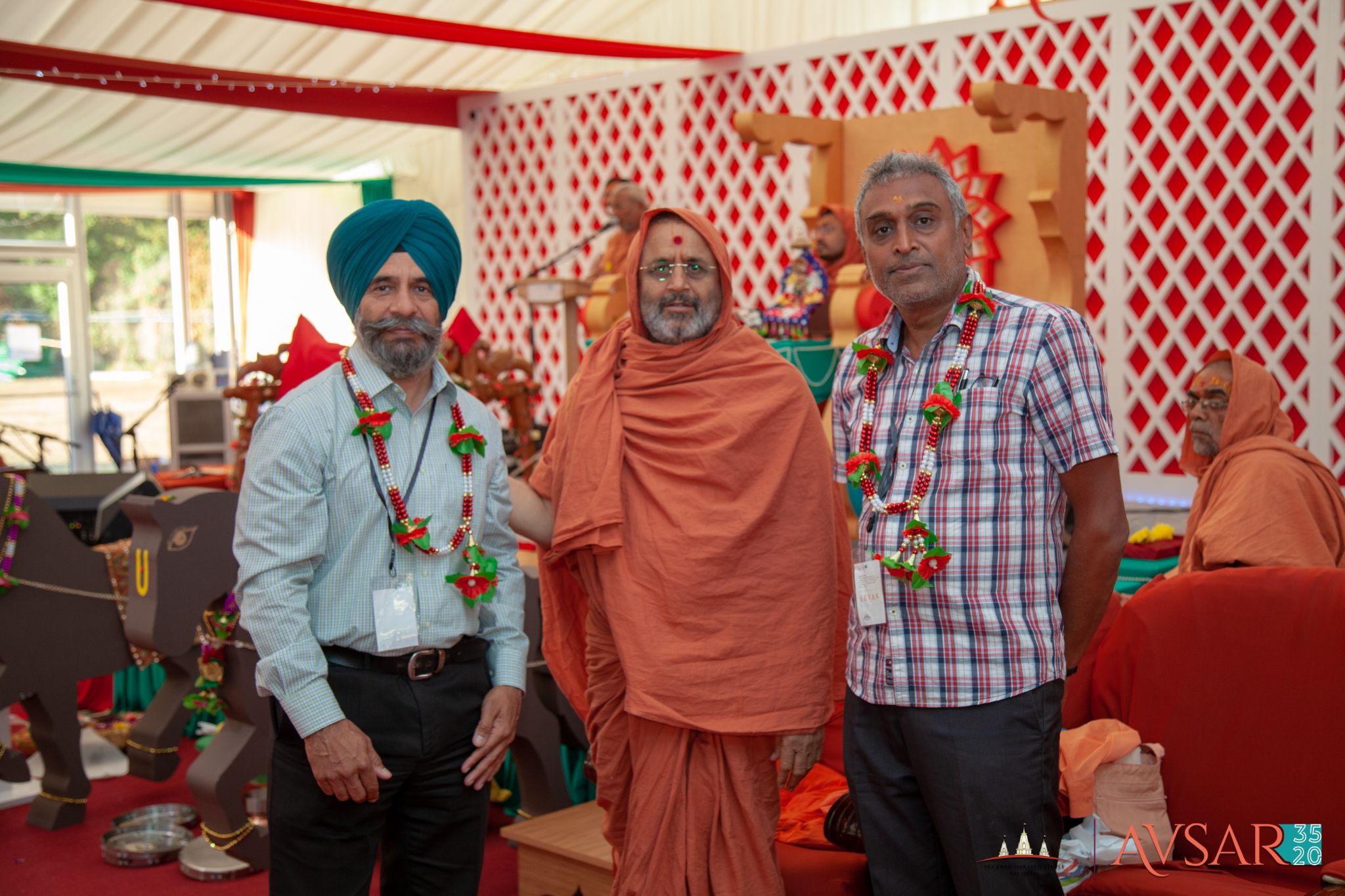 IMG 1038 - ©1987-2017 SKS Swaminarayan Temple East London