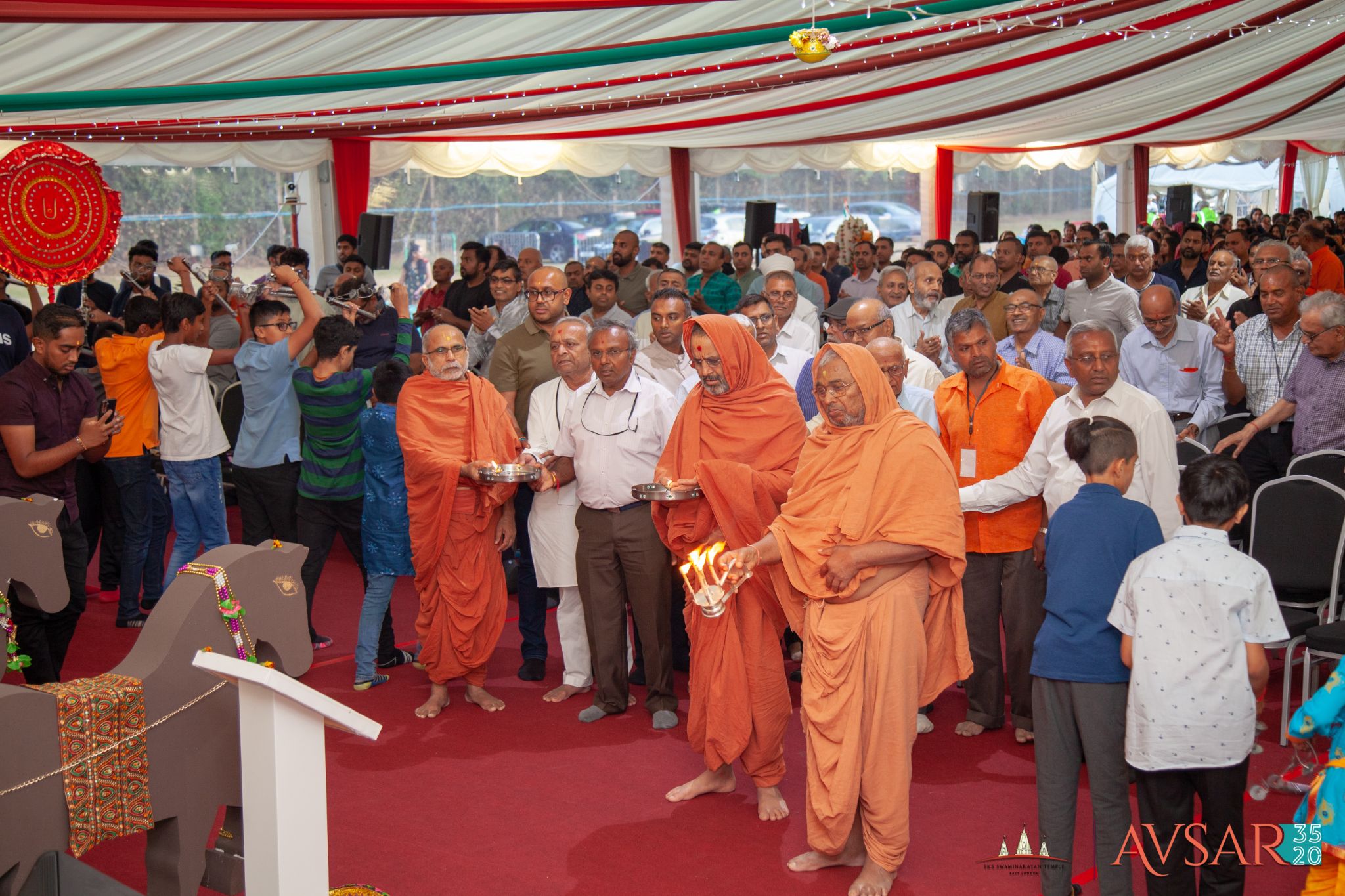 ©1987-2017 SKS Swaminarayan Temple East London