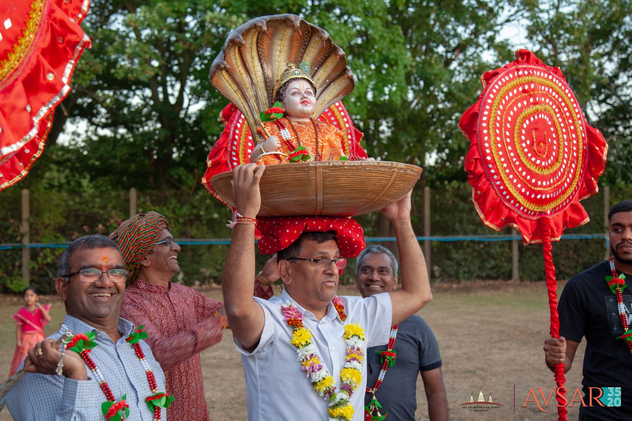 ©1987-2017 SKS Swaminarayan Temple East London