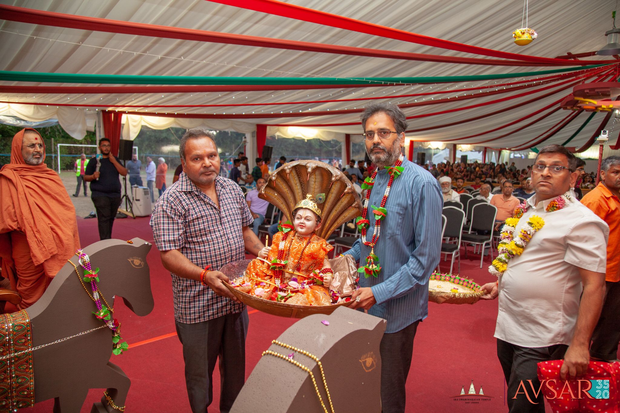 ©1987-2017 SKS Swaminarayan Temple East London