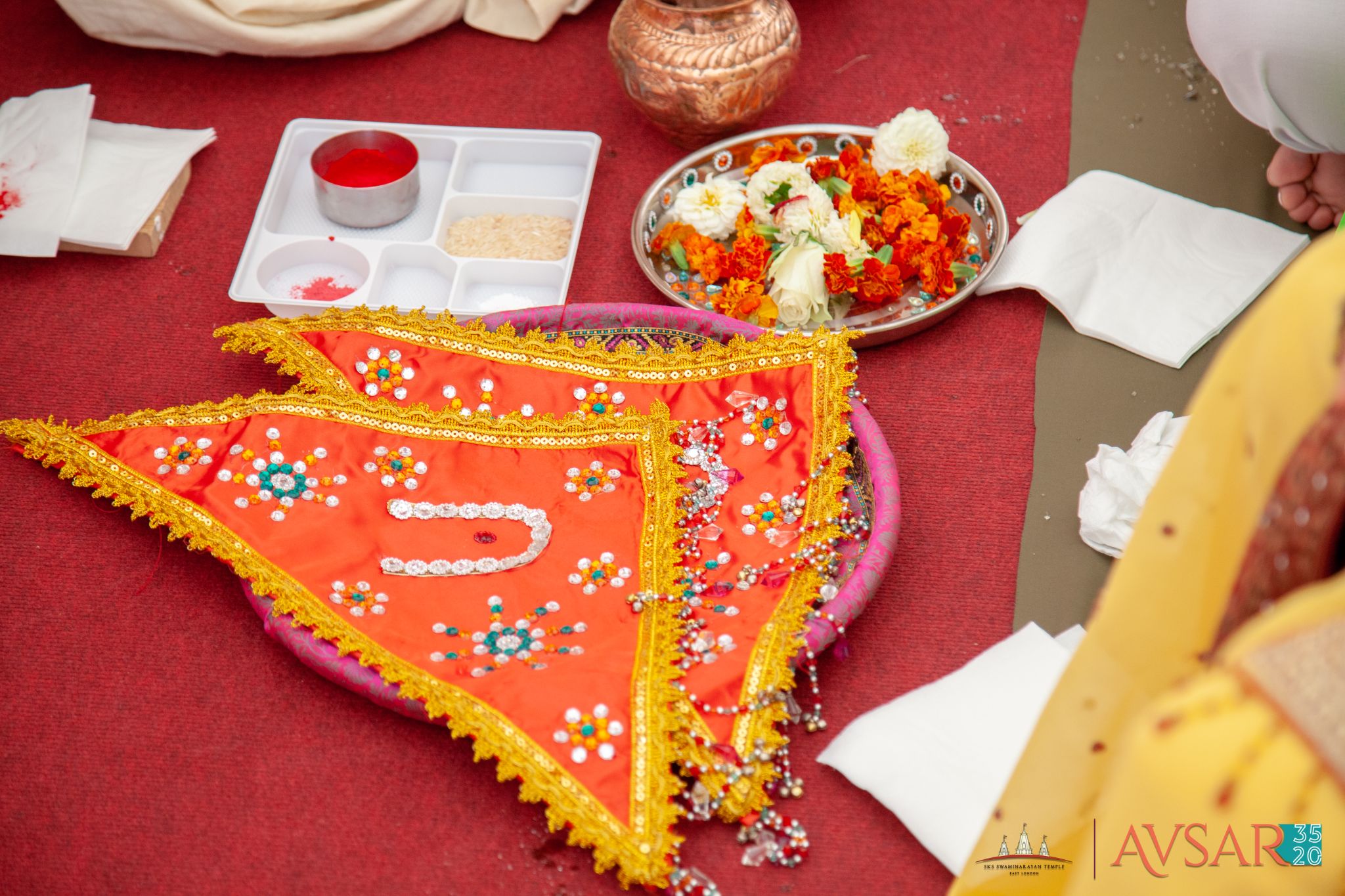 ©1987-2017 SKS Swaminarayan Temple East London