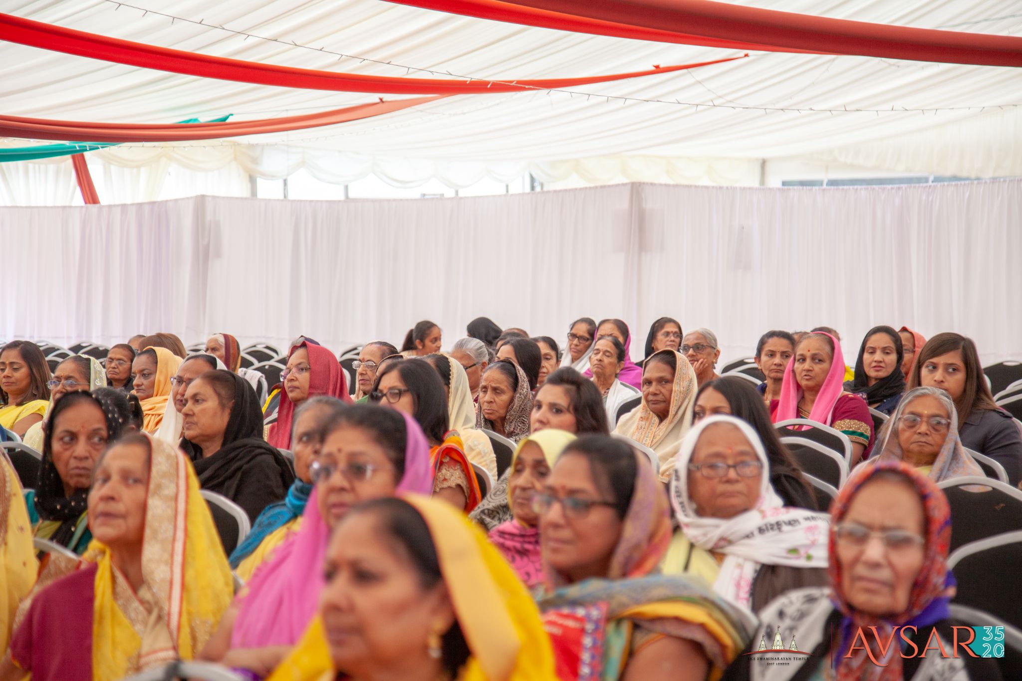 ©1987-2017 SKS Swaminarayan Temple East London