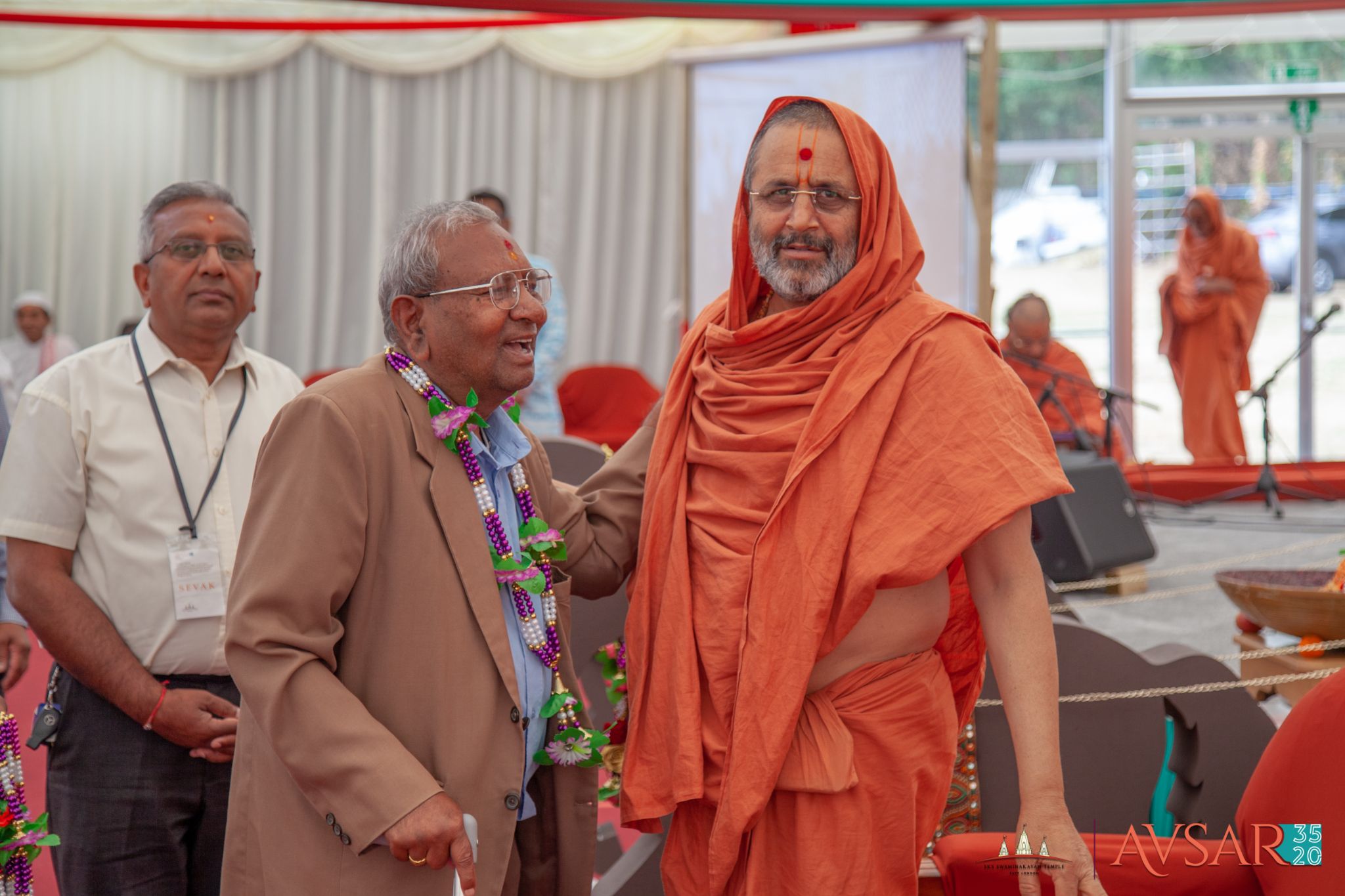 ©1987-2017 SKS Swaminarayan Temple East London