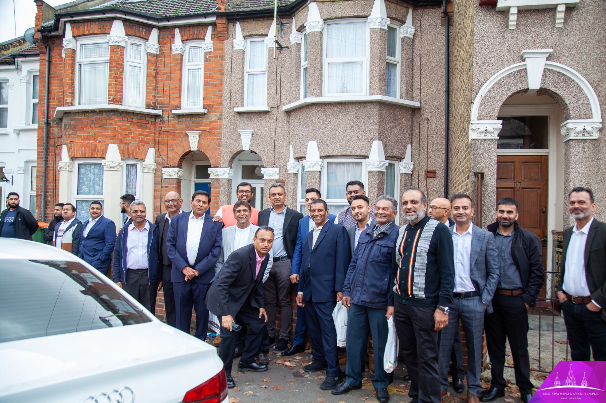 ©1987-2017 SKS Swaminarayan Temple East London