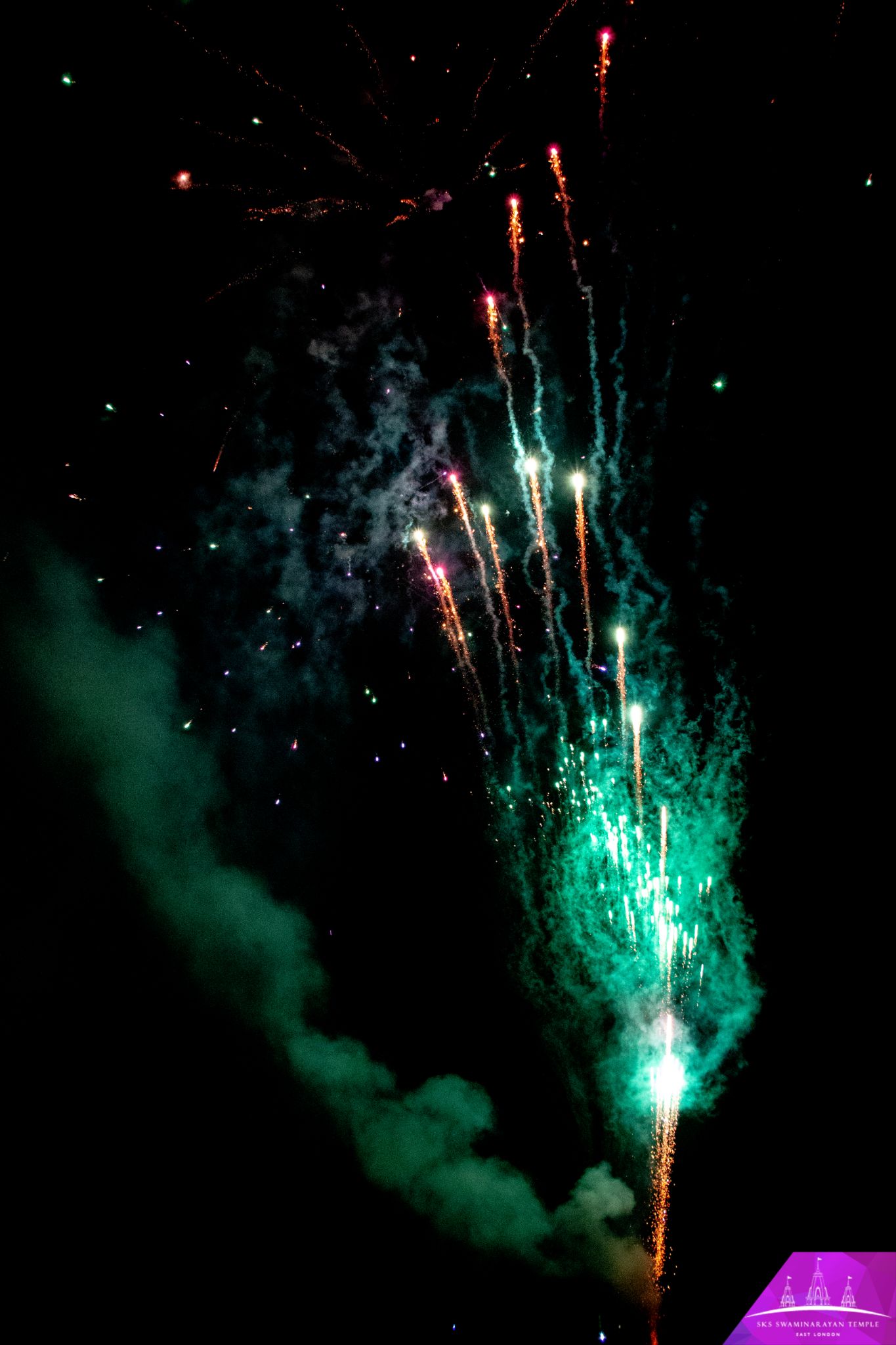 ©1987-2017 SKS Swaminarayan Temple East London