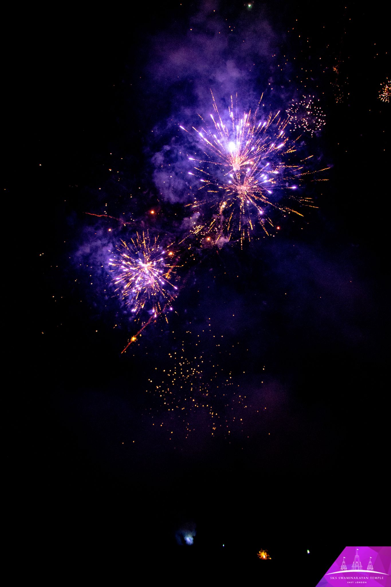 ©1987-2017 SKS Swaminarayan Temple East London