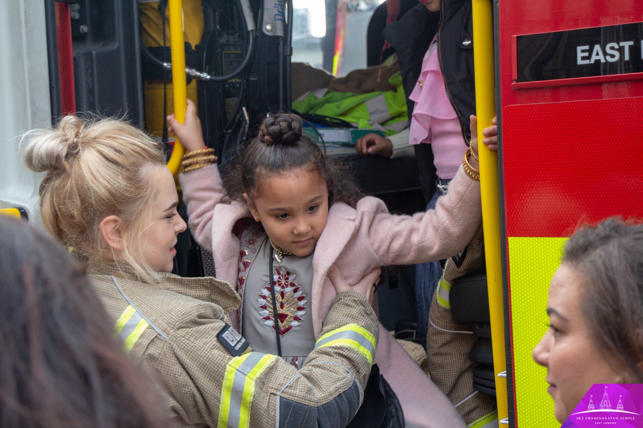 IMG 9633 - ©1987-2017 SKS Swaminarayan Temple East London