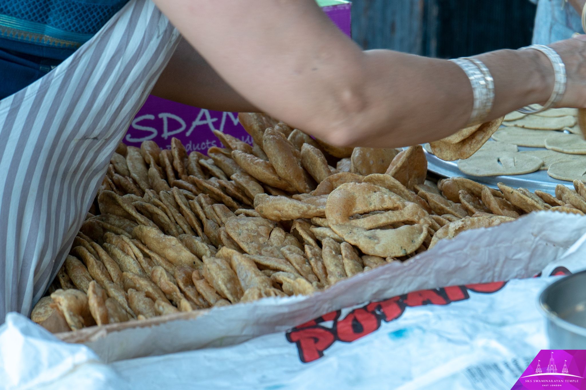 ©1987-2017 SKS Swaminarayan Temple East London