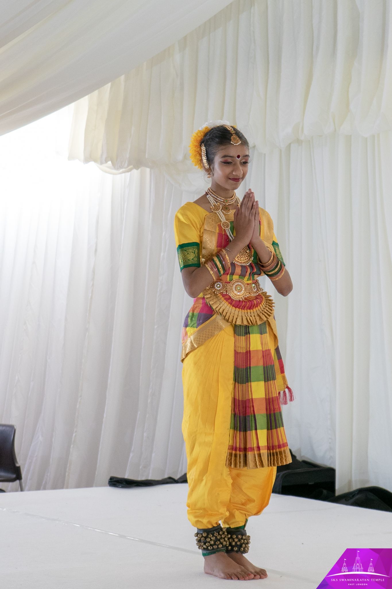 ©1987-2017 SKS Swaminarayan Temple East London