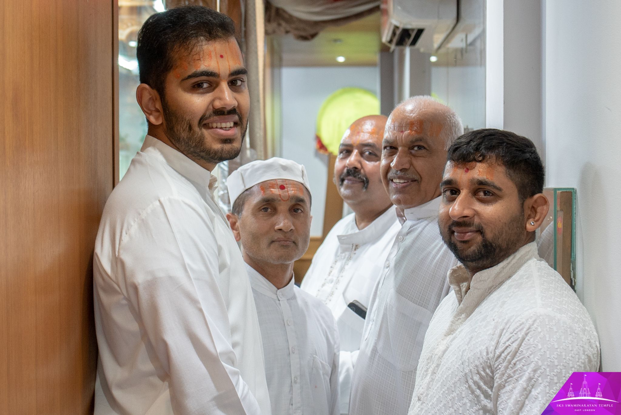 ©1987-2017 SKS Swaminarayan Temple East London