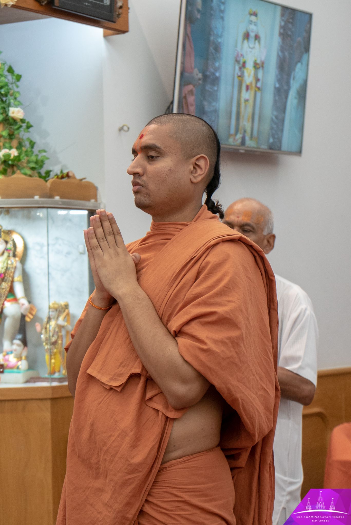 ©1987-2017 SKS Swaminarayan Temple East London