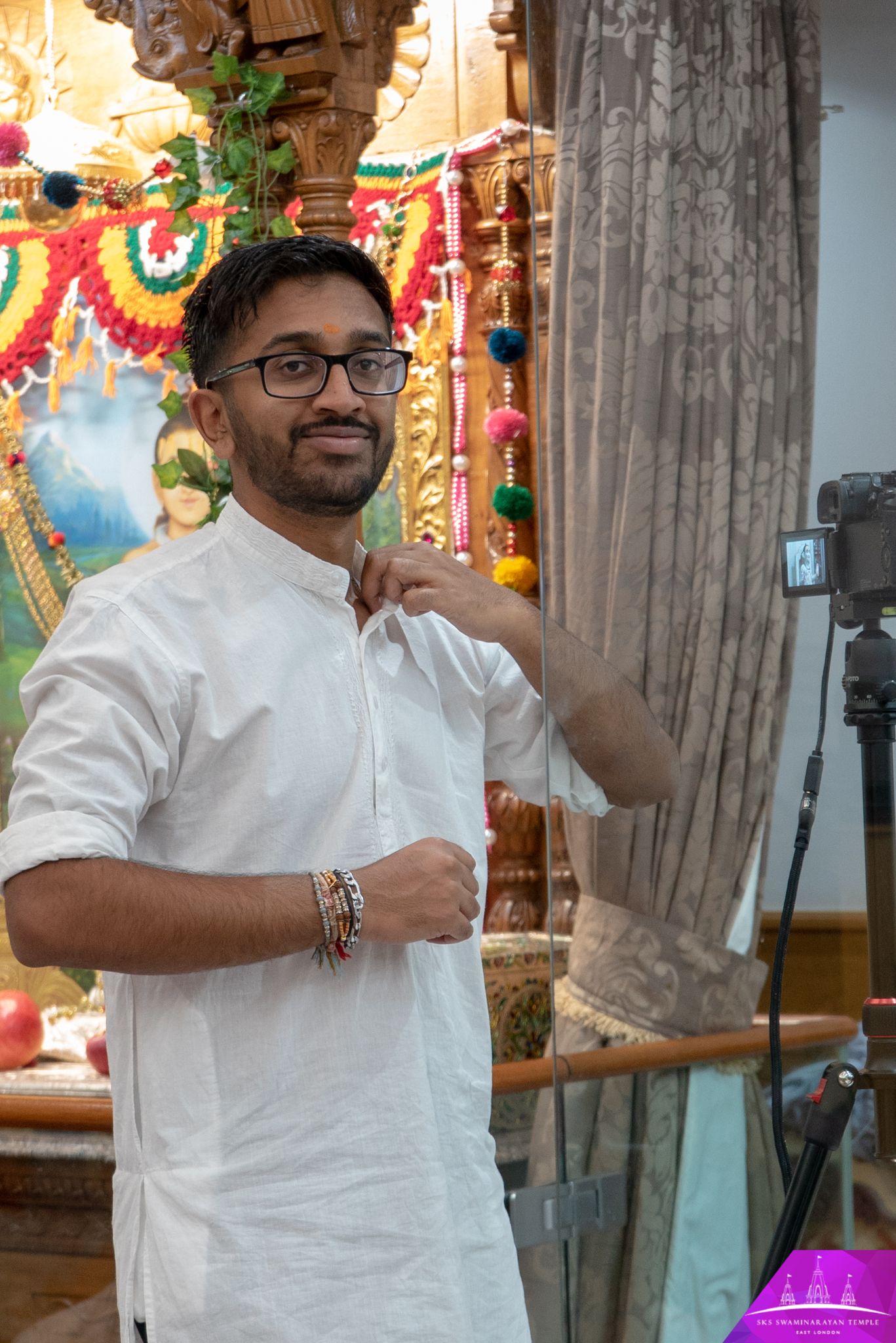 ©1987-2017 SKS Swaminarayan Temple East London