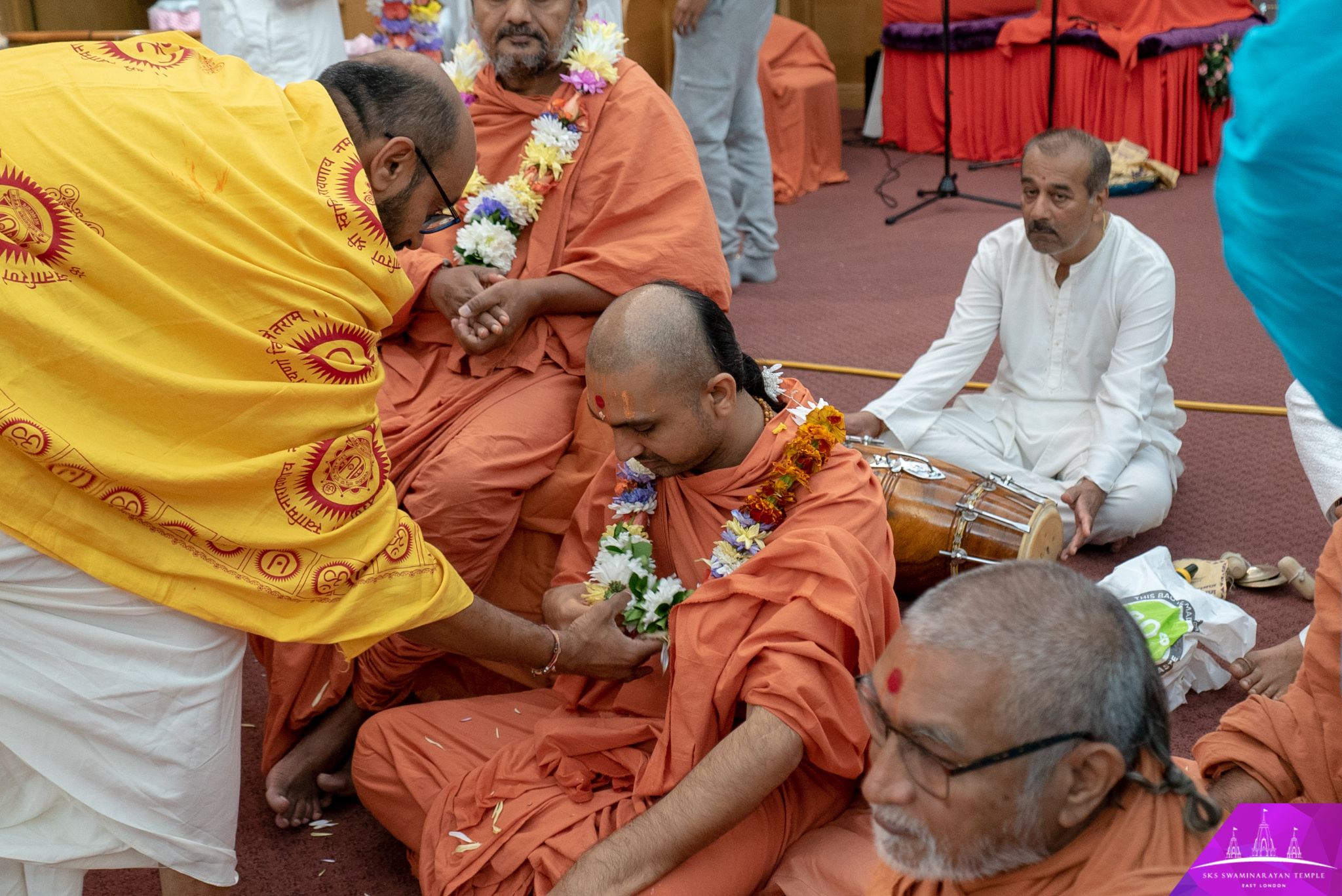 ©1987-2017 SKS Swaminarayan Temple East London