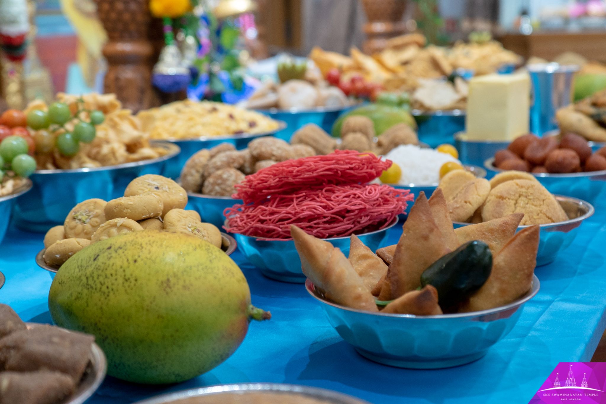 ©1987-2017 SKS Swaminarayan Temple East London