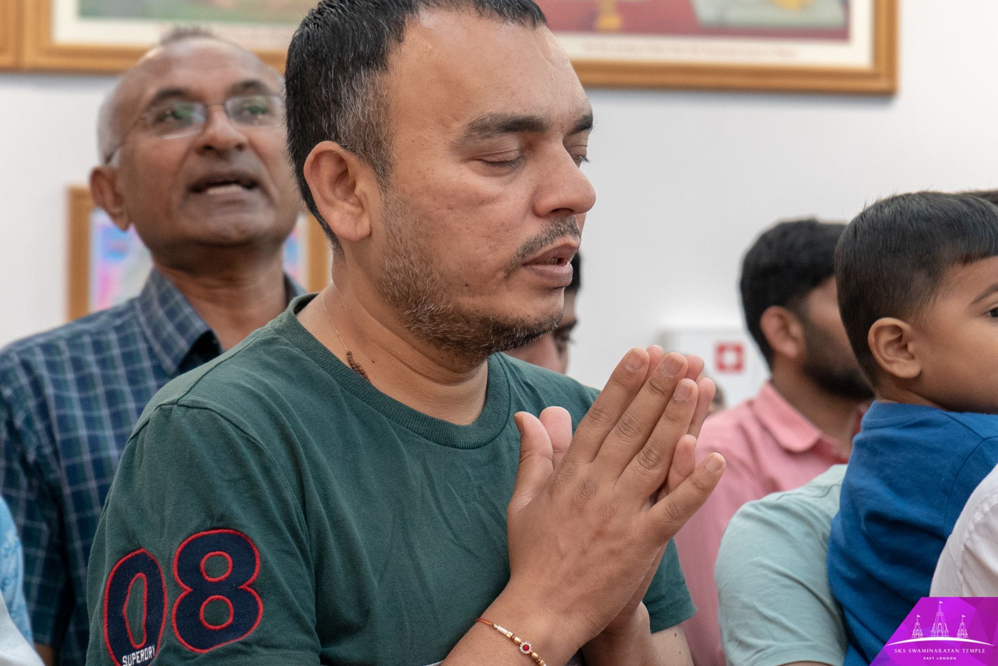 ©1987-2017 SKS Swaminarayan Temple East London