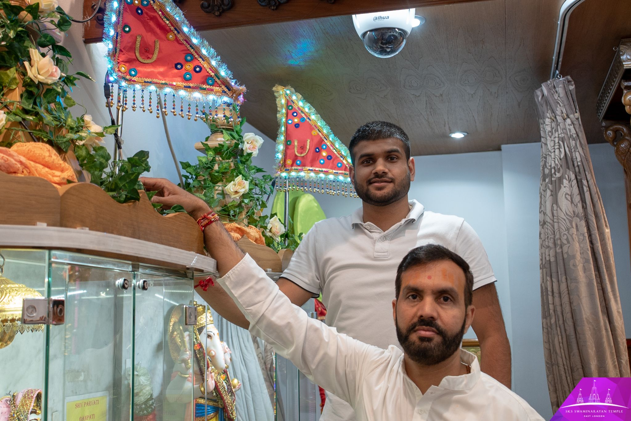 ©1987-2017 SKS Swaminarayan Temple East London
