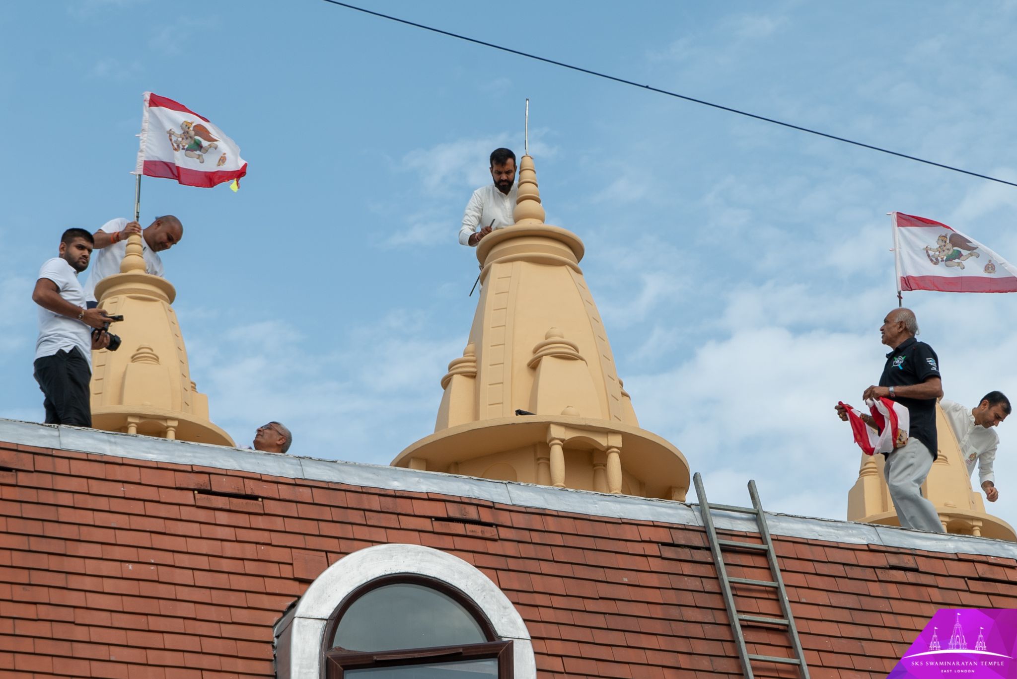 ©1987-2017 SKS Swaminarayan Temple East London