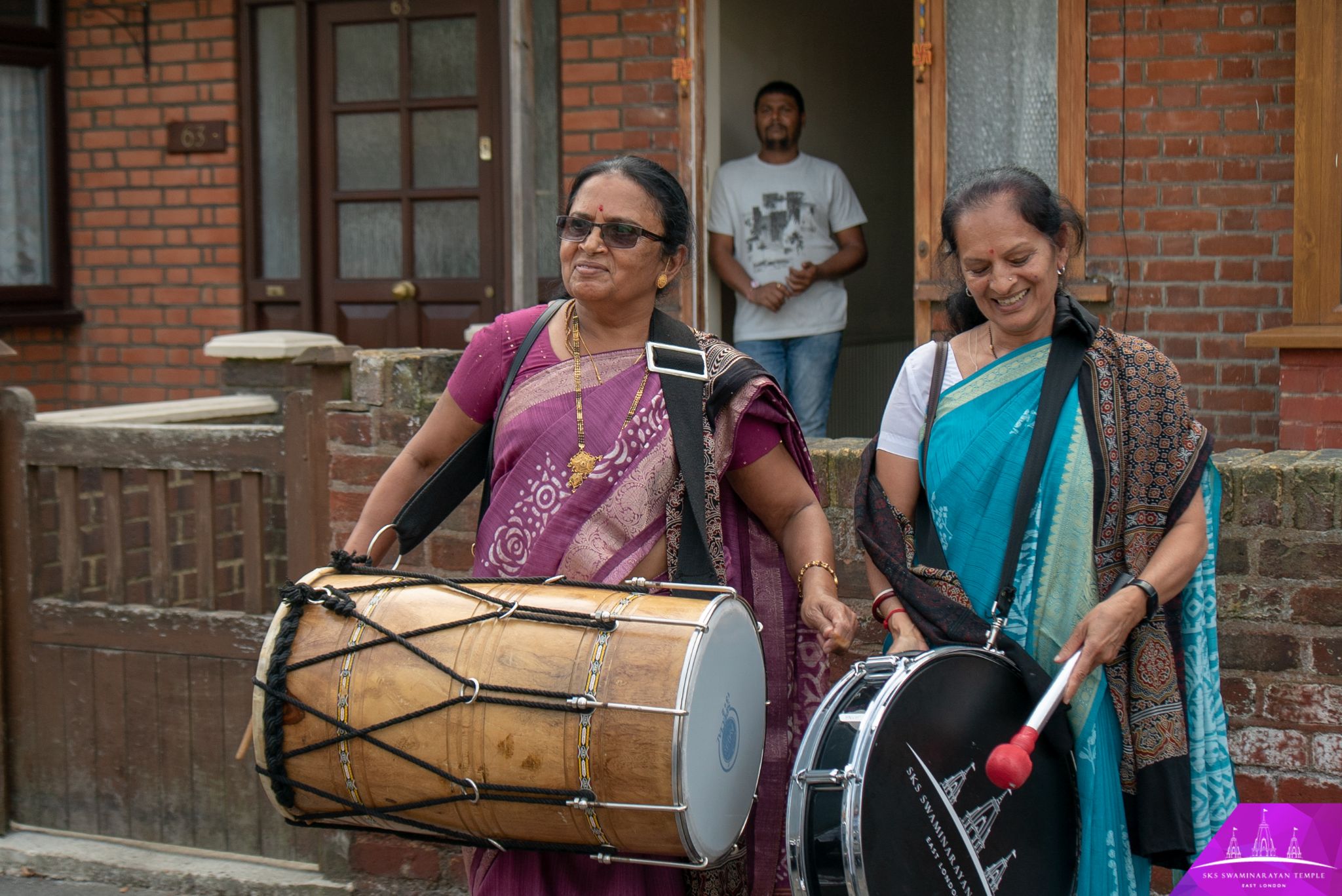 ©1987-2017 SKS Swaminarayan Temple East London