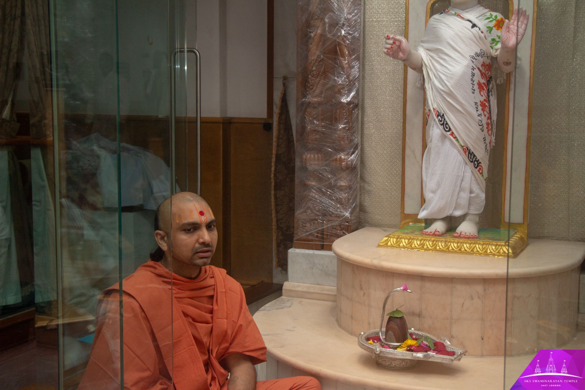 ©1987-2017 SKS Swaminarayan Temple East London