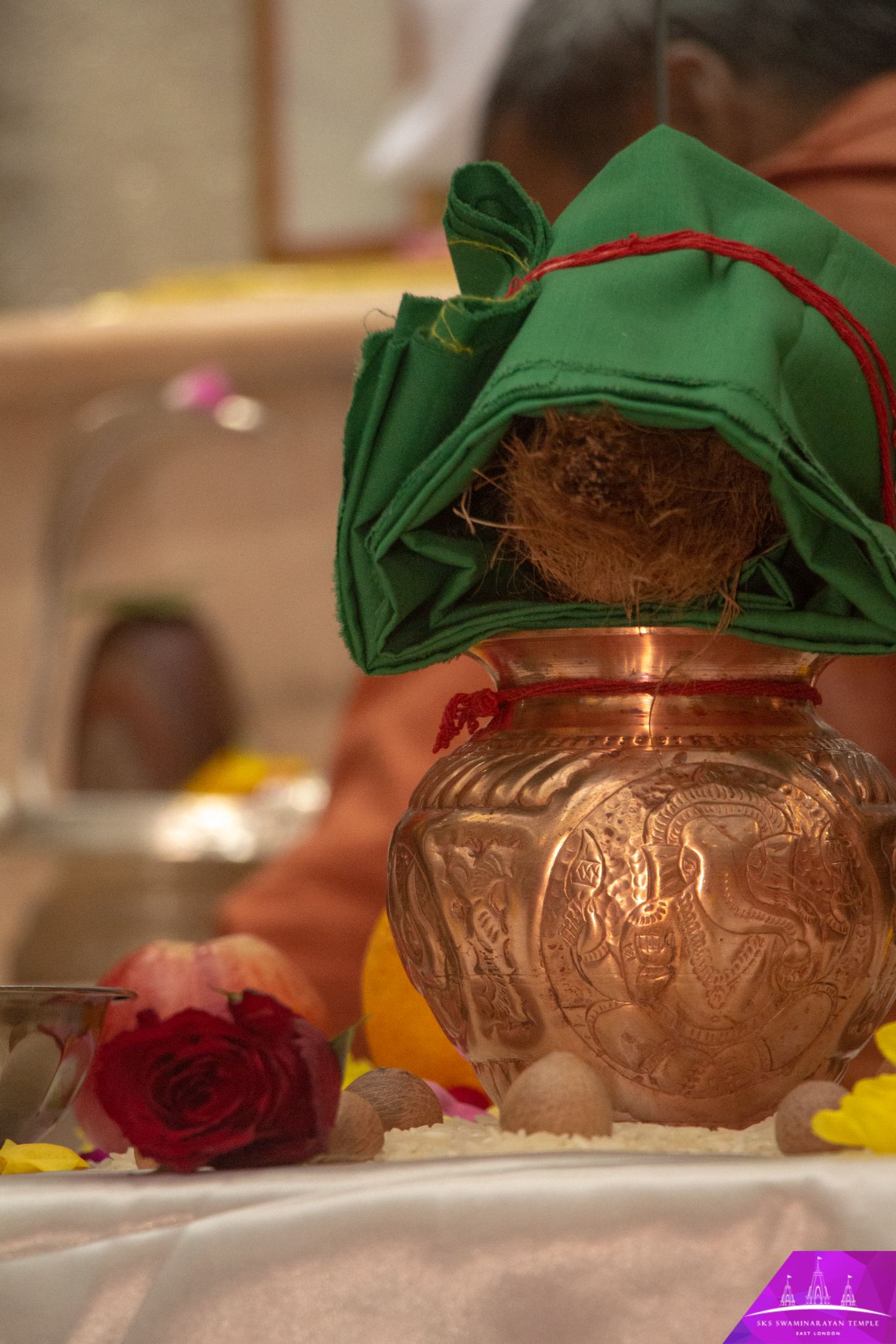 ©1987-2017 SKS Swaminarayan Temple East London