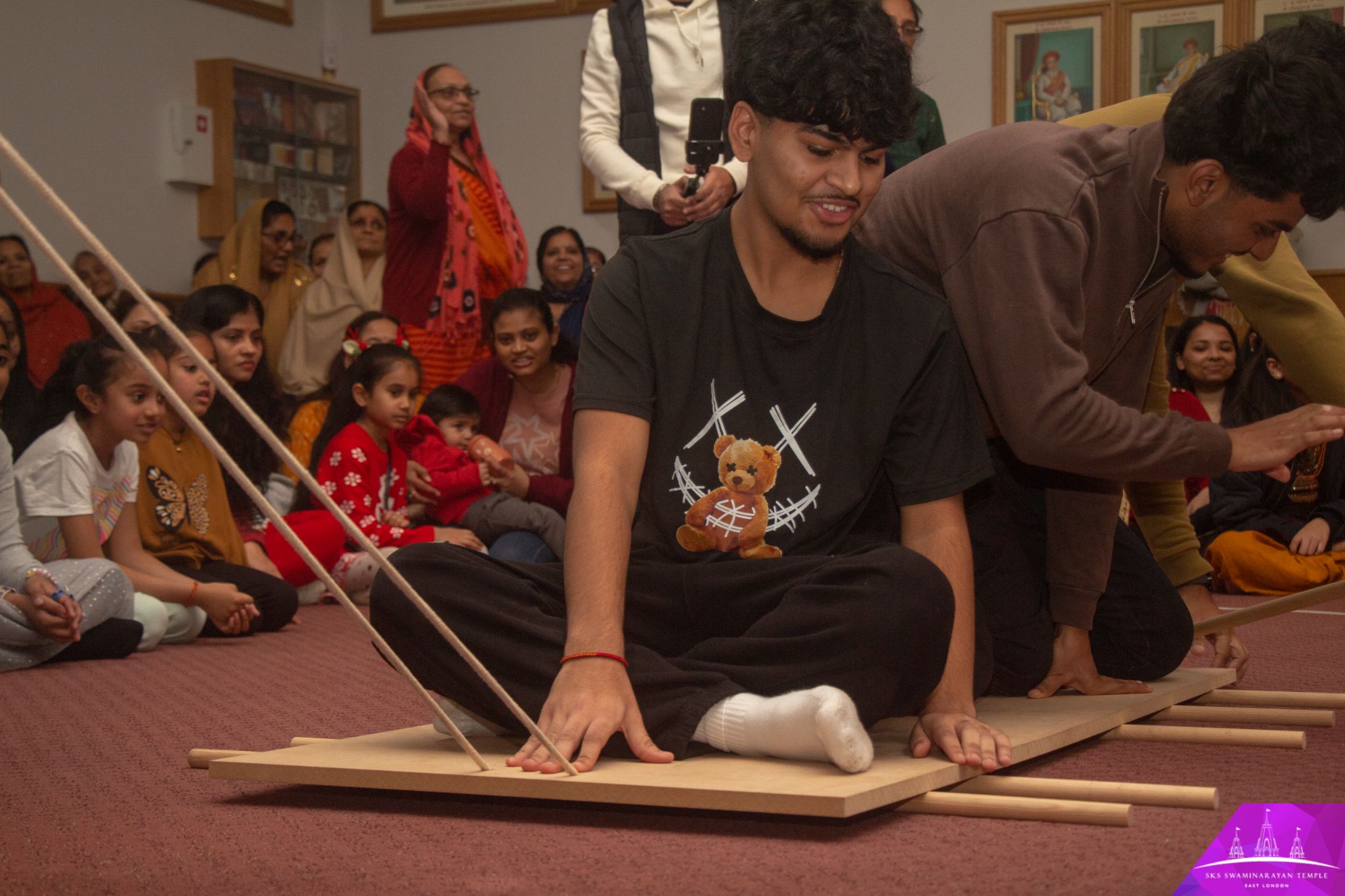 ©1987-2017 SKS Swaminarayan Temple East London