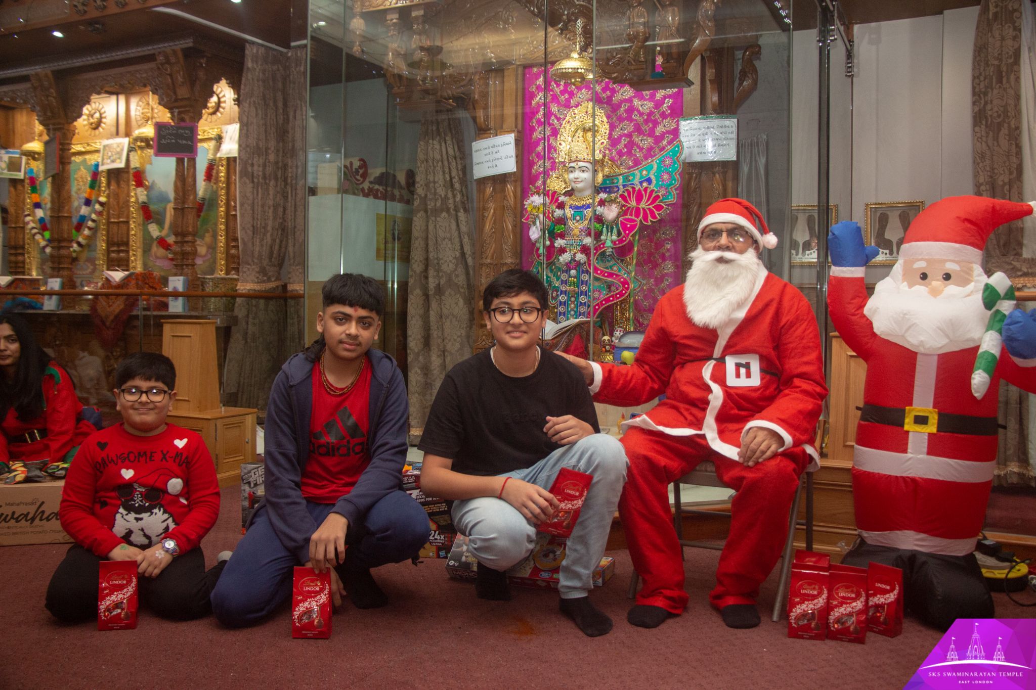 ©1987-2017 SKS Swaminarayan Temple East London
