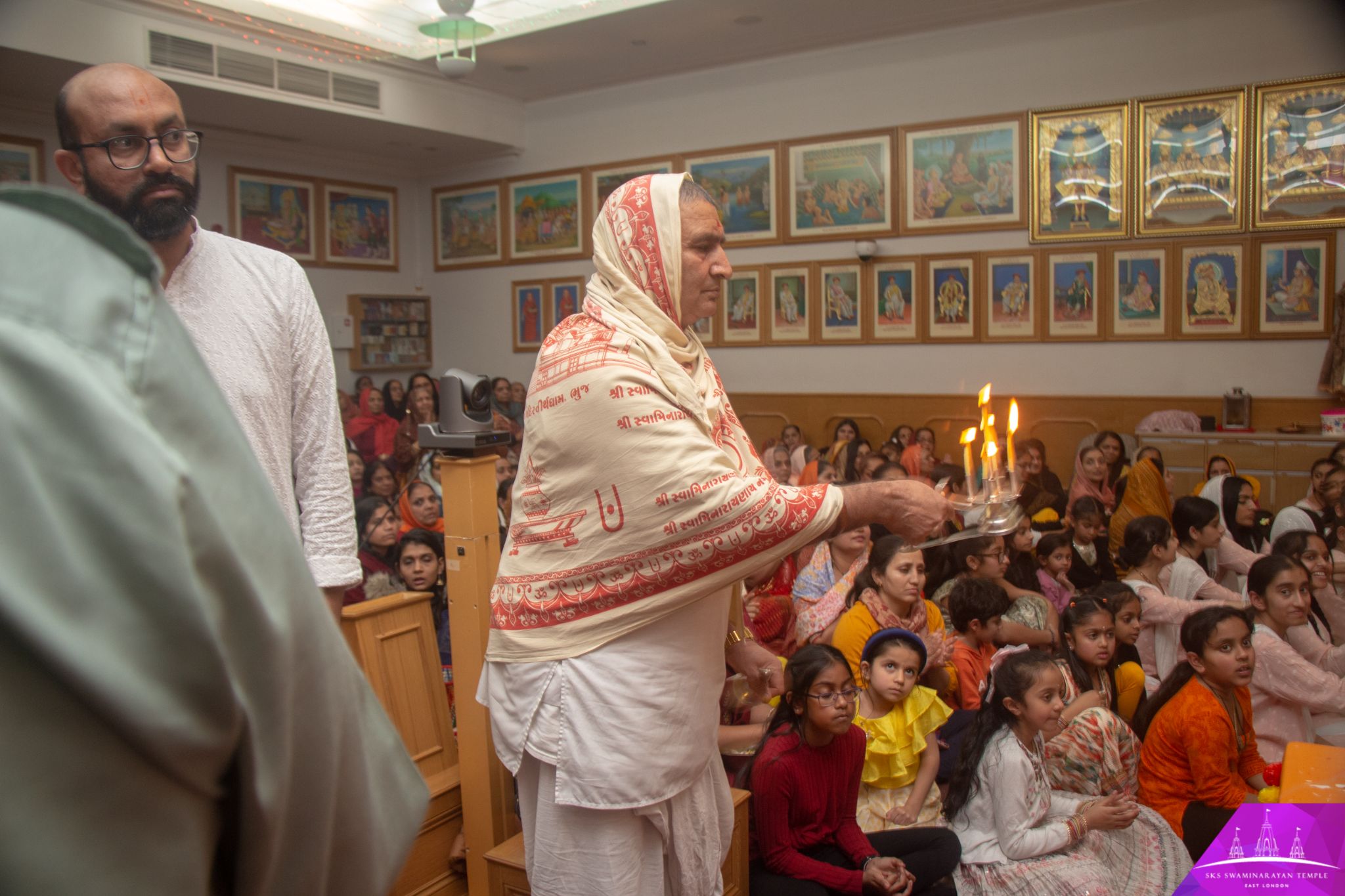 ©1987-2017 SKS Swaminarayan Temple East London