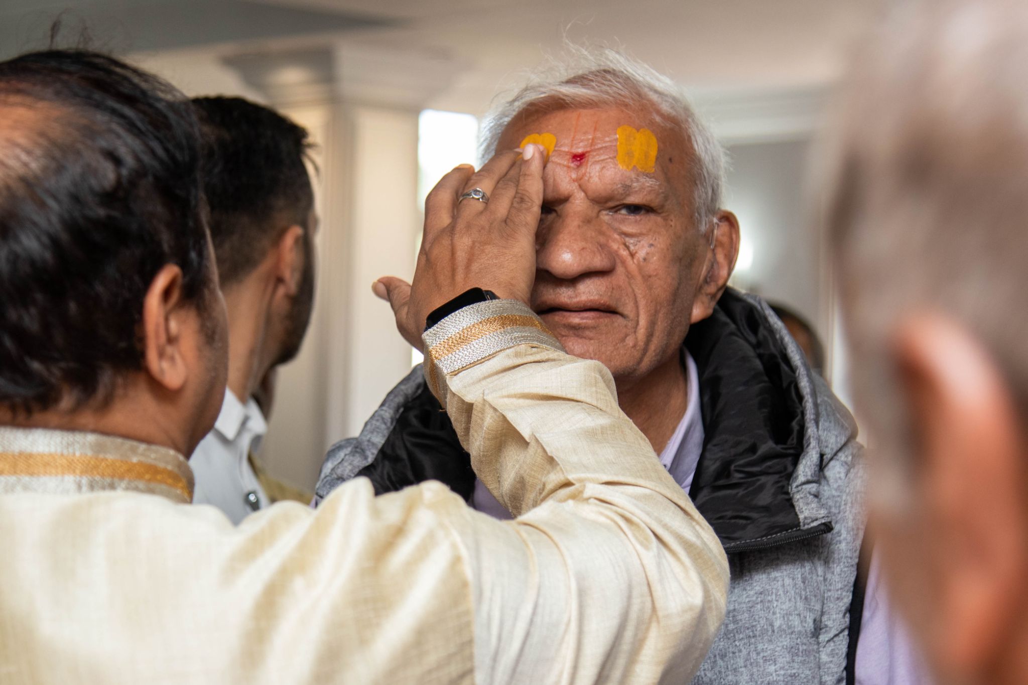 ©1987-2017 SKS Swaminarayan Temple East London
