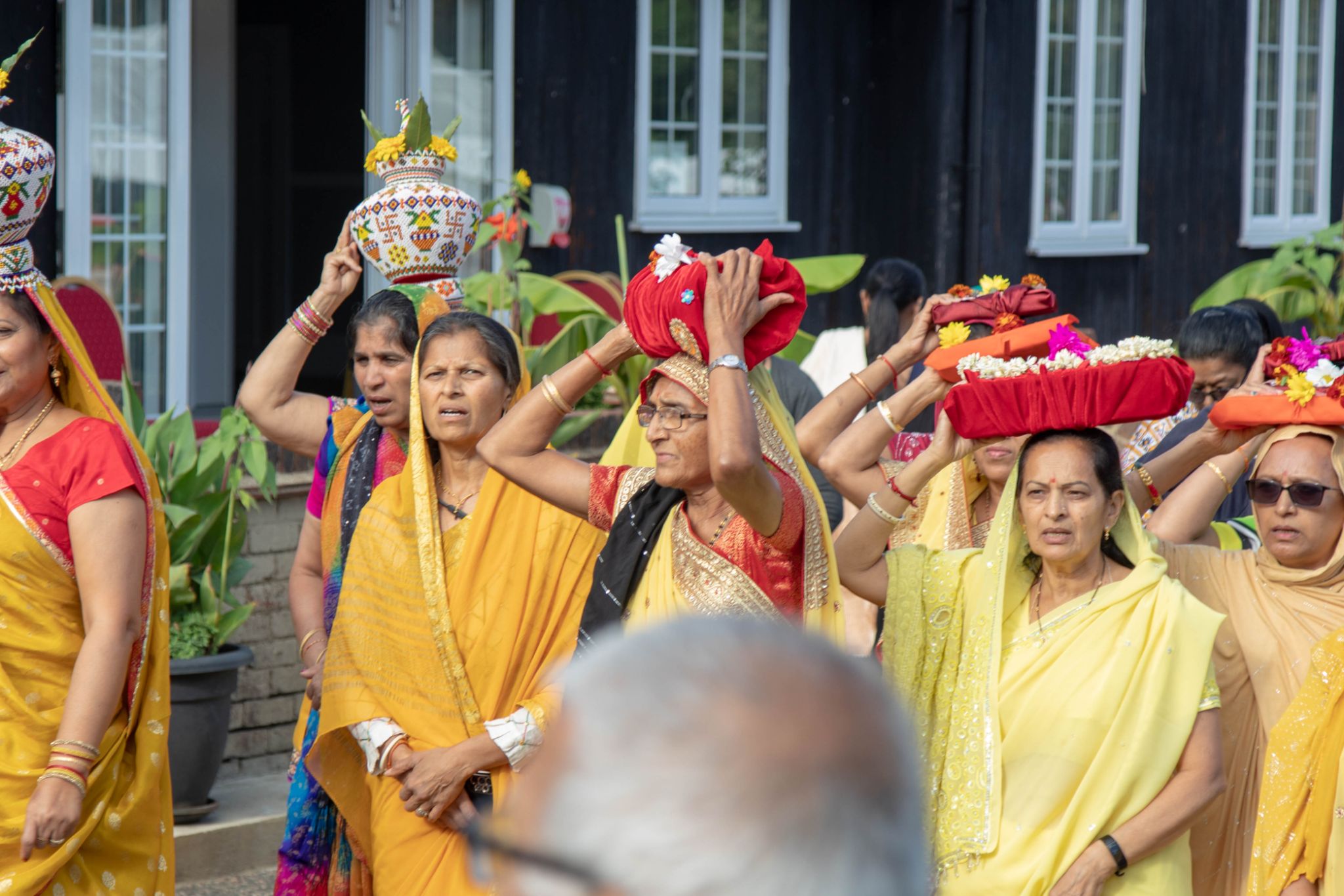 ©1987-2017 SKS Swaminarayan Temple East London