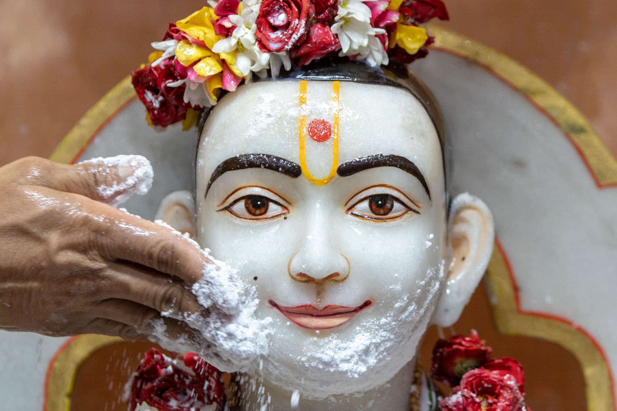 ©1987-2017 SKS Swaminarayan Temple East London
