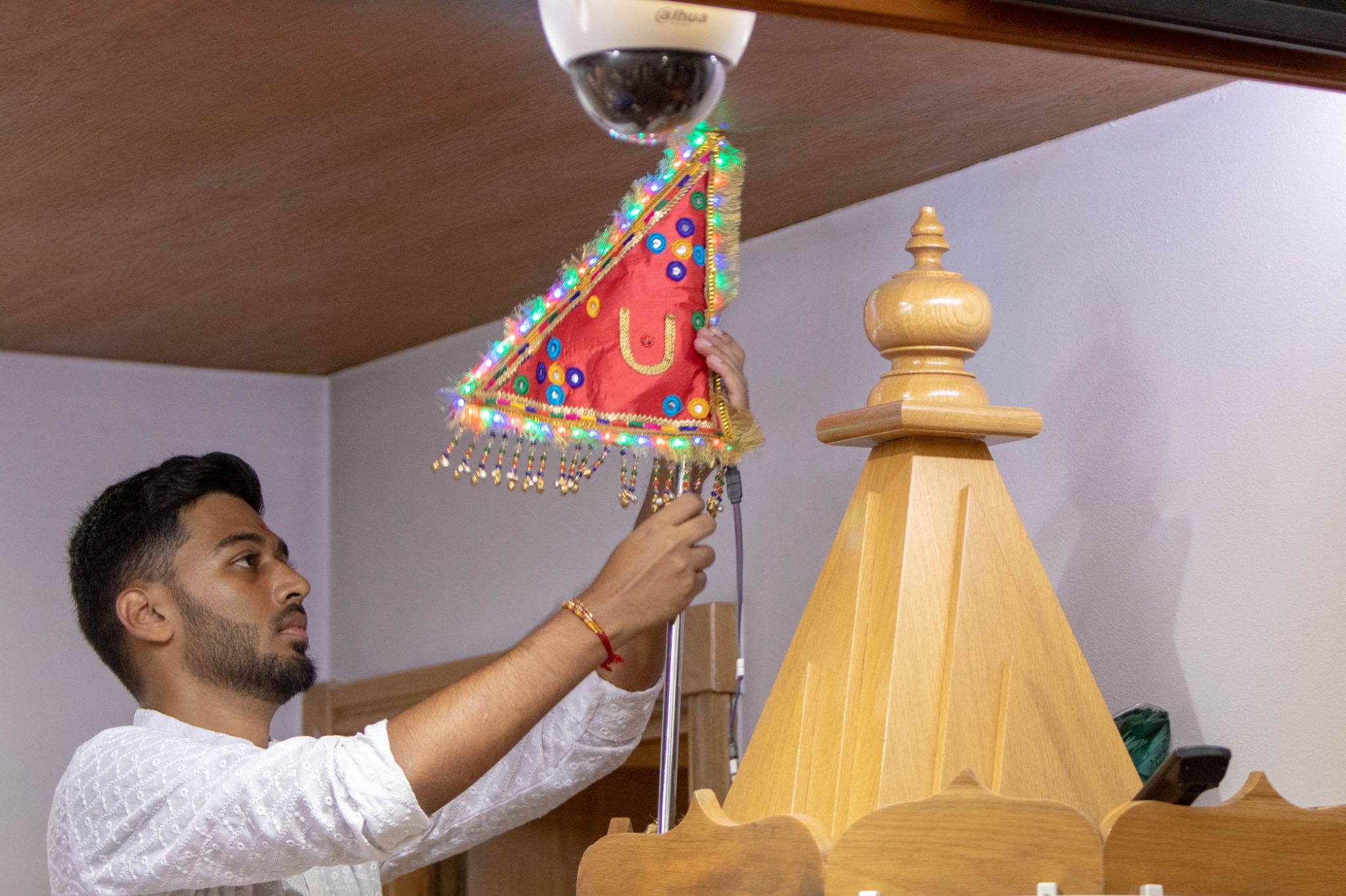 ©1987-2017 SKS Swaminarayan Temple East London