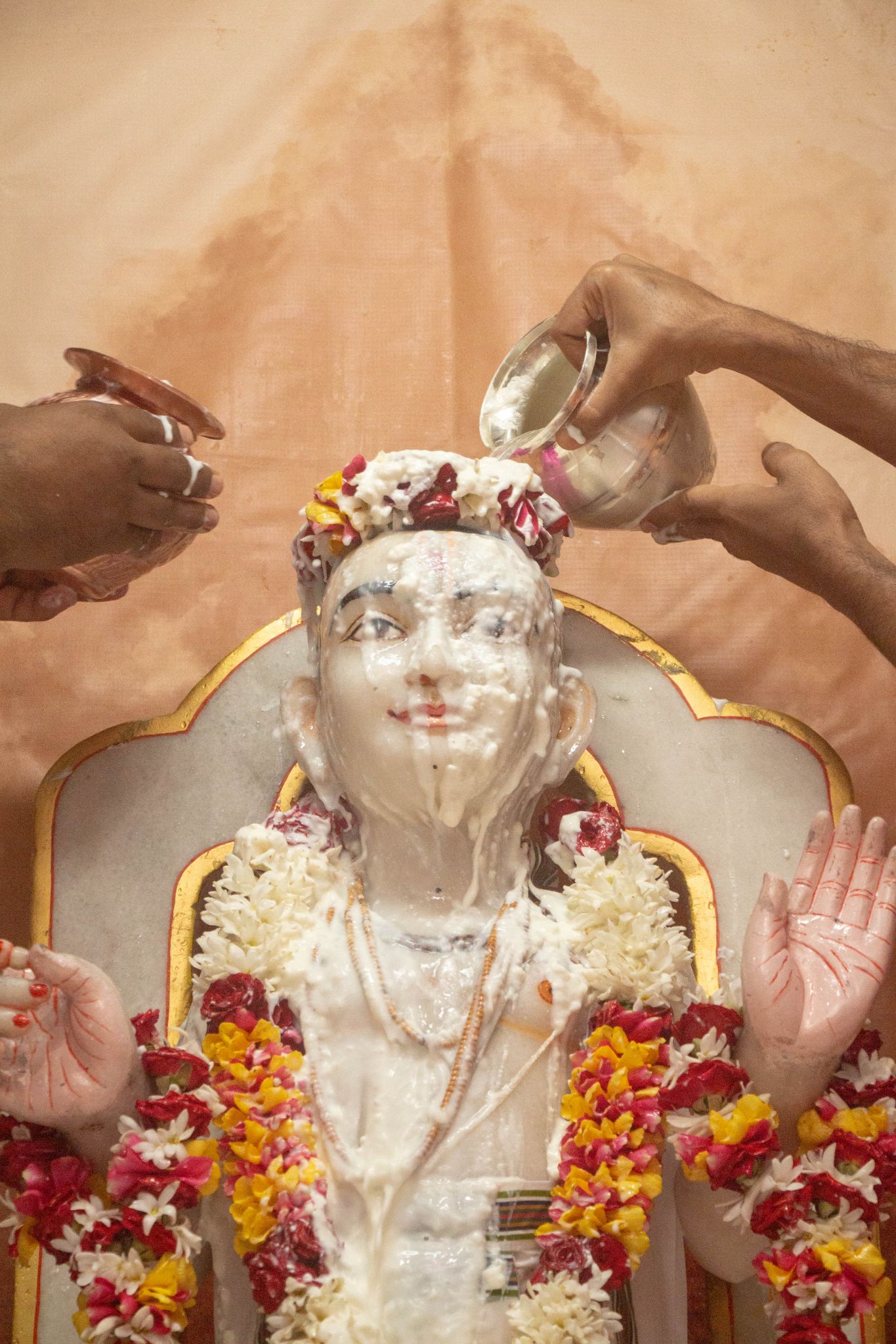 ©1987-2017 SKS Swaminarayan Temple East London