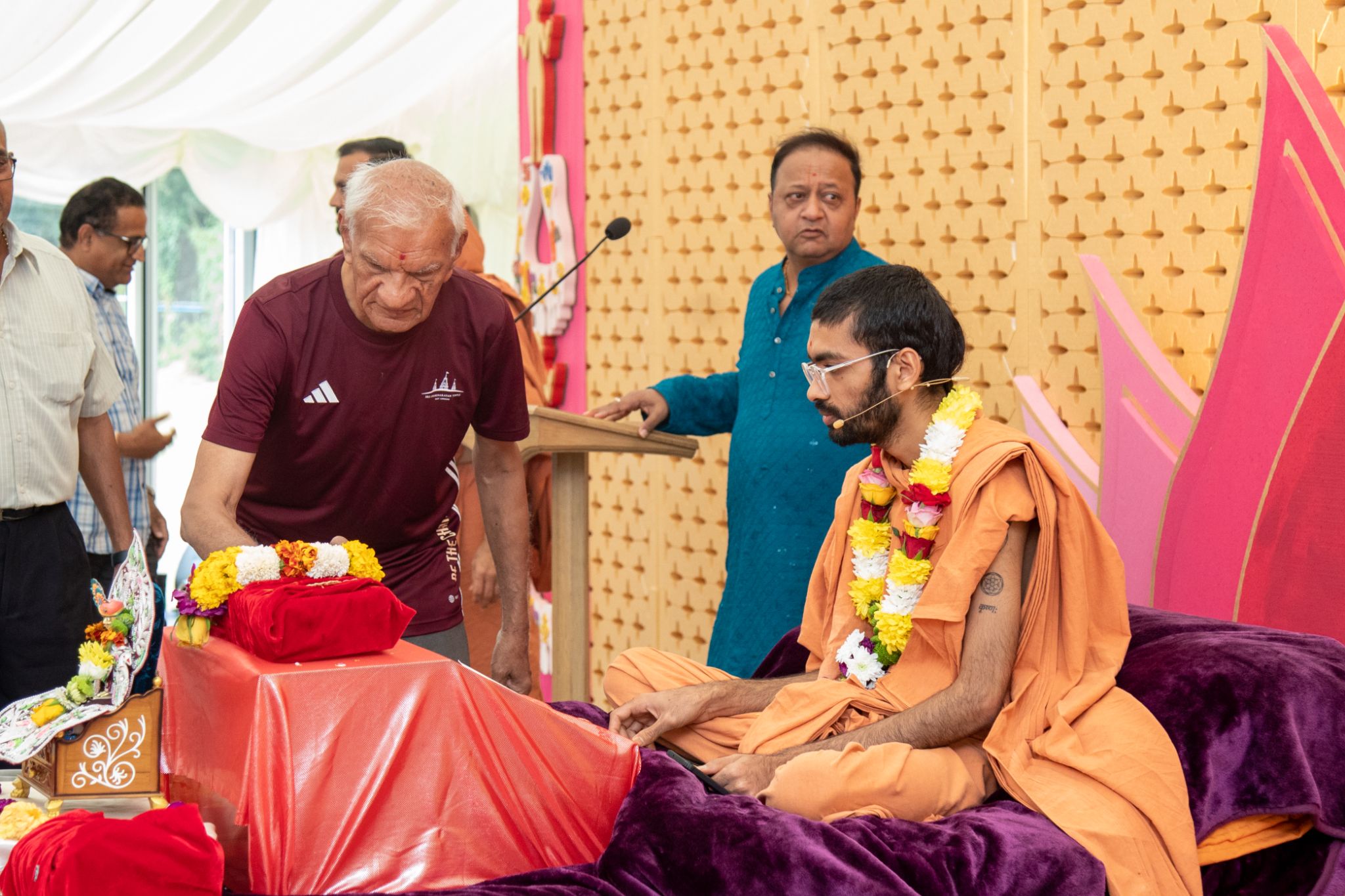 0W2A0469 - ©1987-2017 SKS Swaminarayan Temple East London