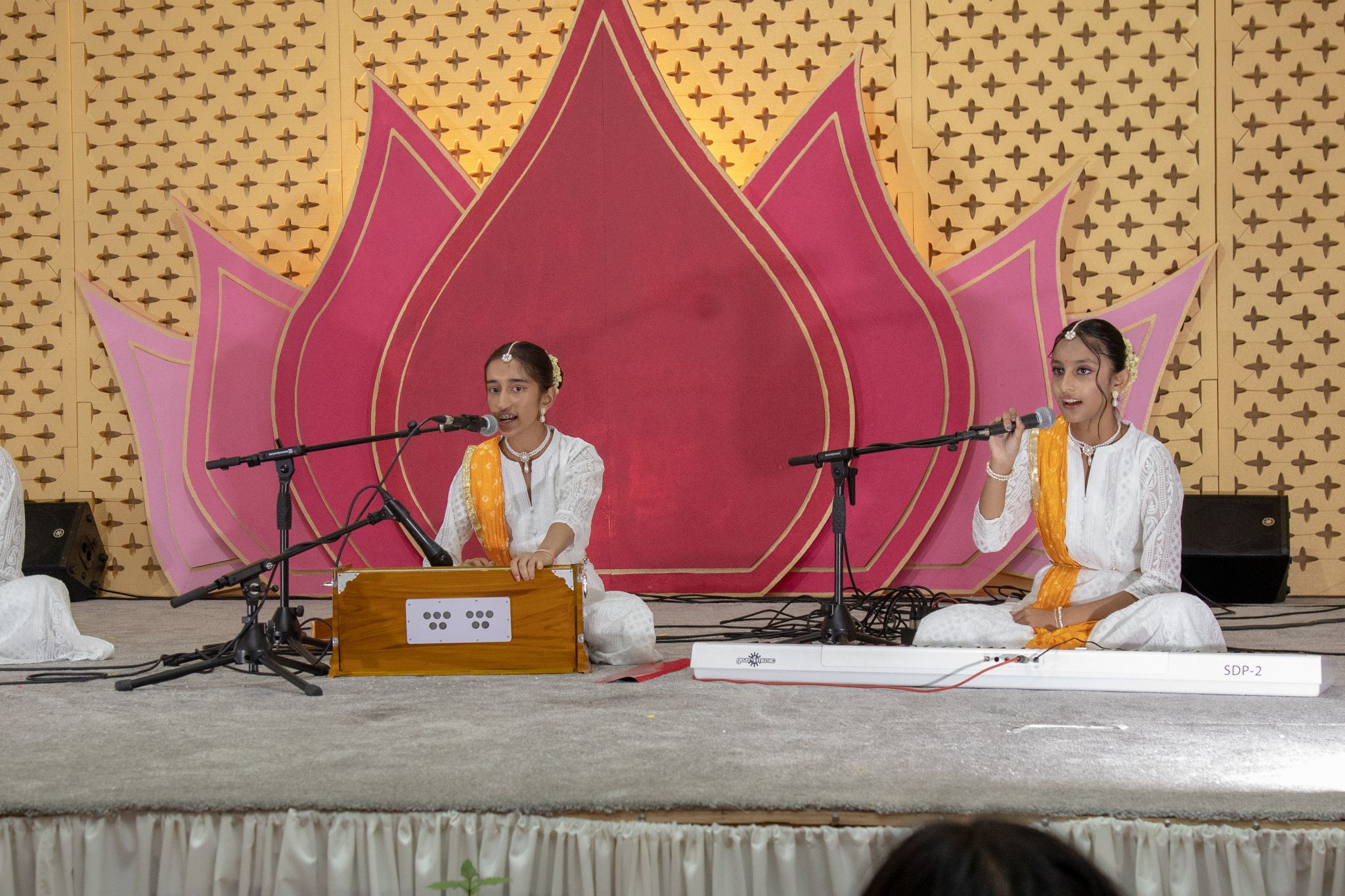 0W2A0719 - ©1987-2017 SKS Swaminarayan Temple East London