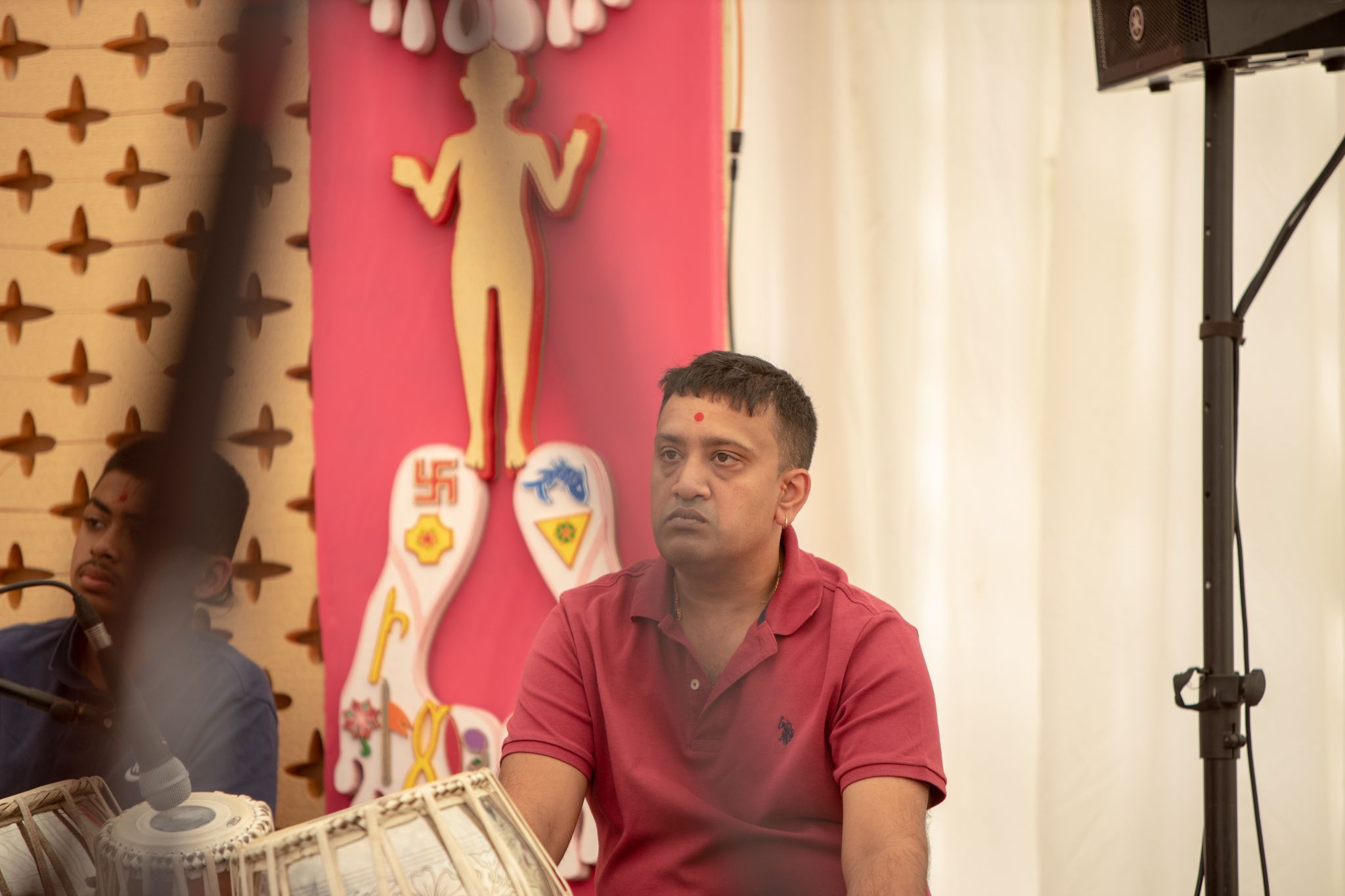 ©1987-2017 SKS Swaminarayan Temple East London