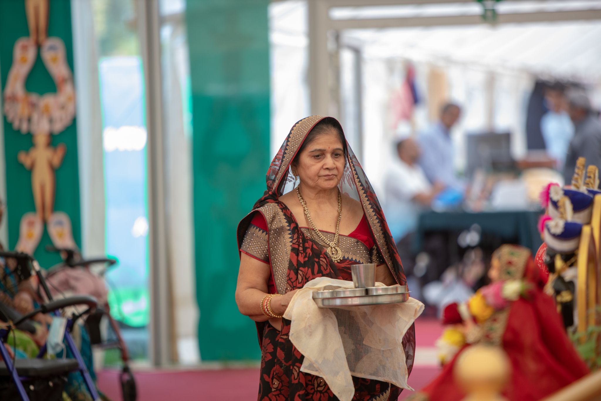 ©1987-2017 SKS Swaminarayan Temple East London