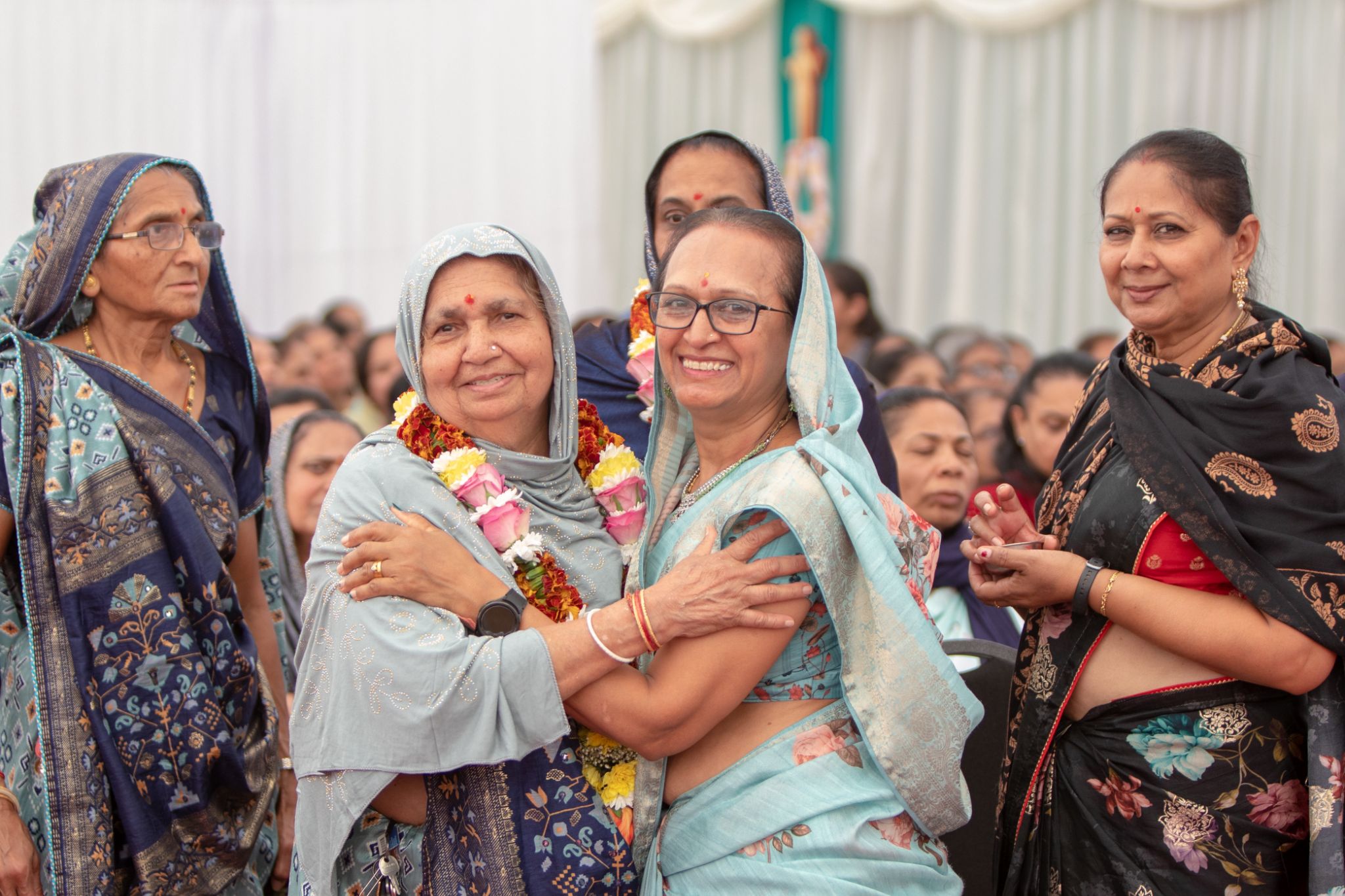 ©1987-2017 SKS Swaminarayan Temple East London