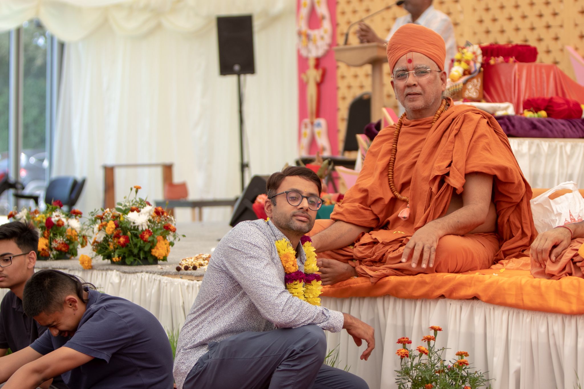 ©1987-2017 SKS Swaminarayan Temple East London